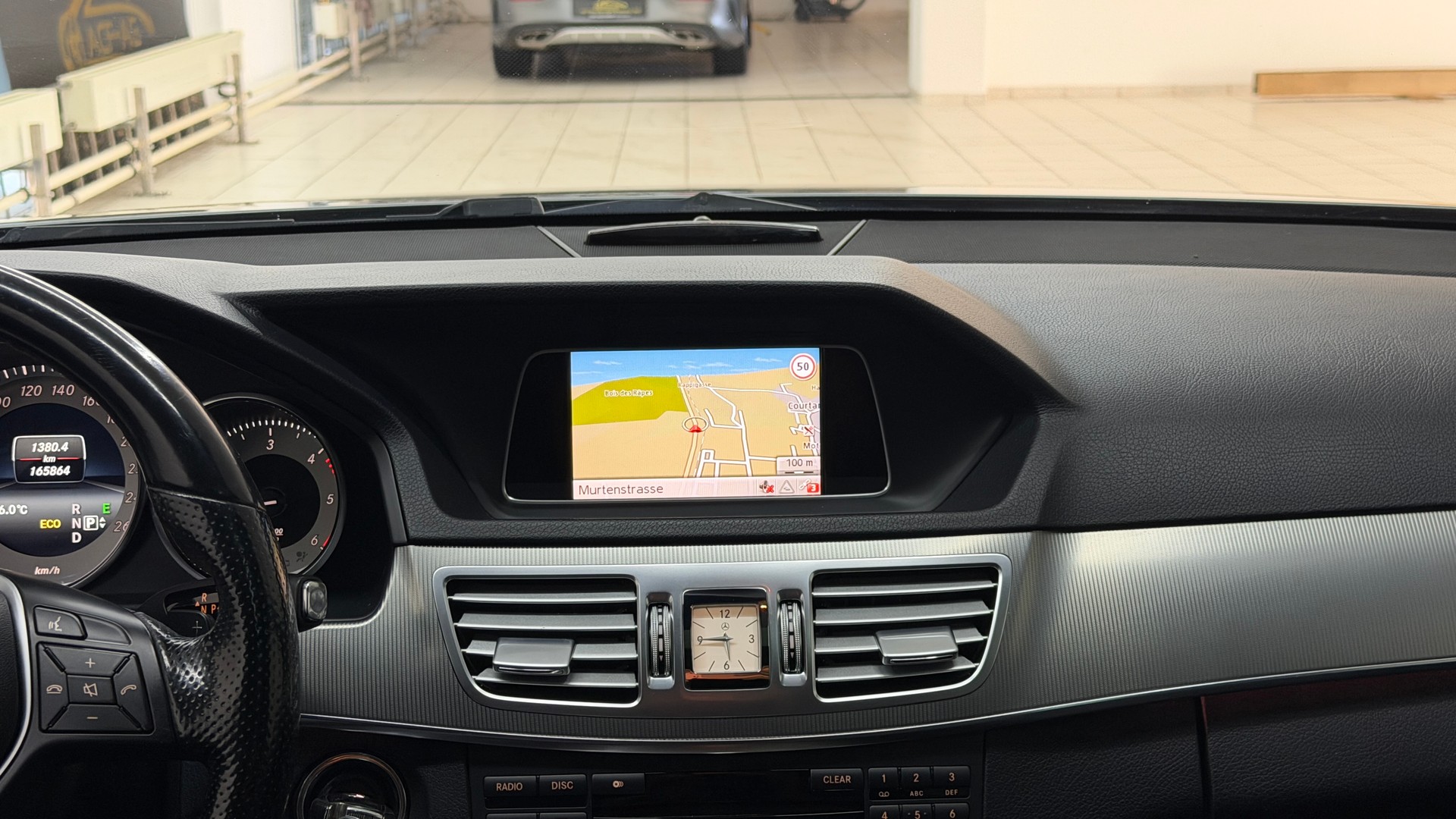 MERCEDES-BENZ E 220 CDI Avantgarde 7G-Tronic-image-10