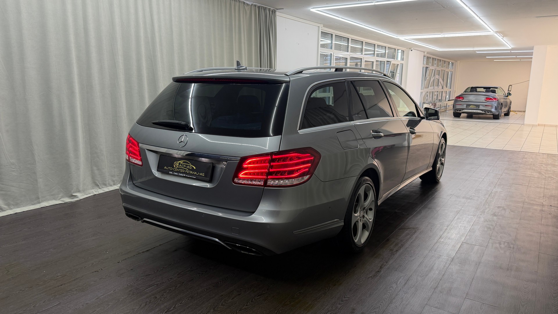 MERCEDES-BENZ E 220 CDI Avantgarde 7G-Tronic-image-3