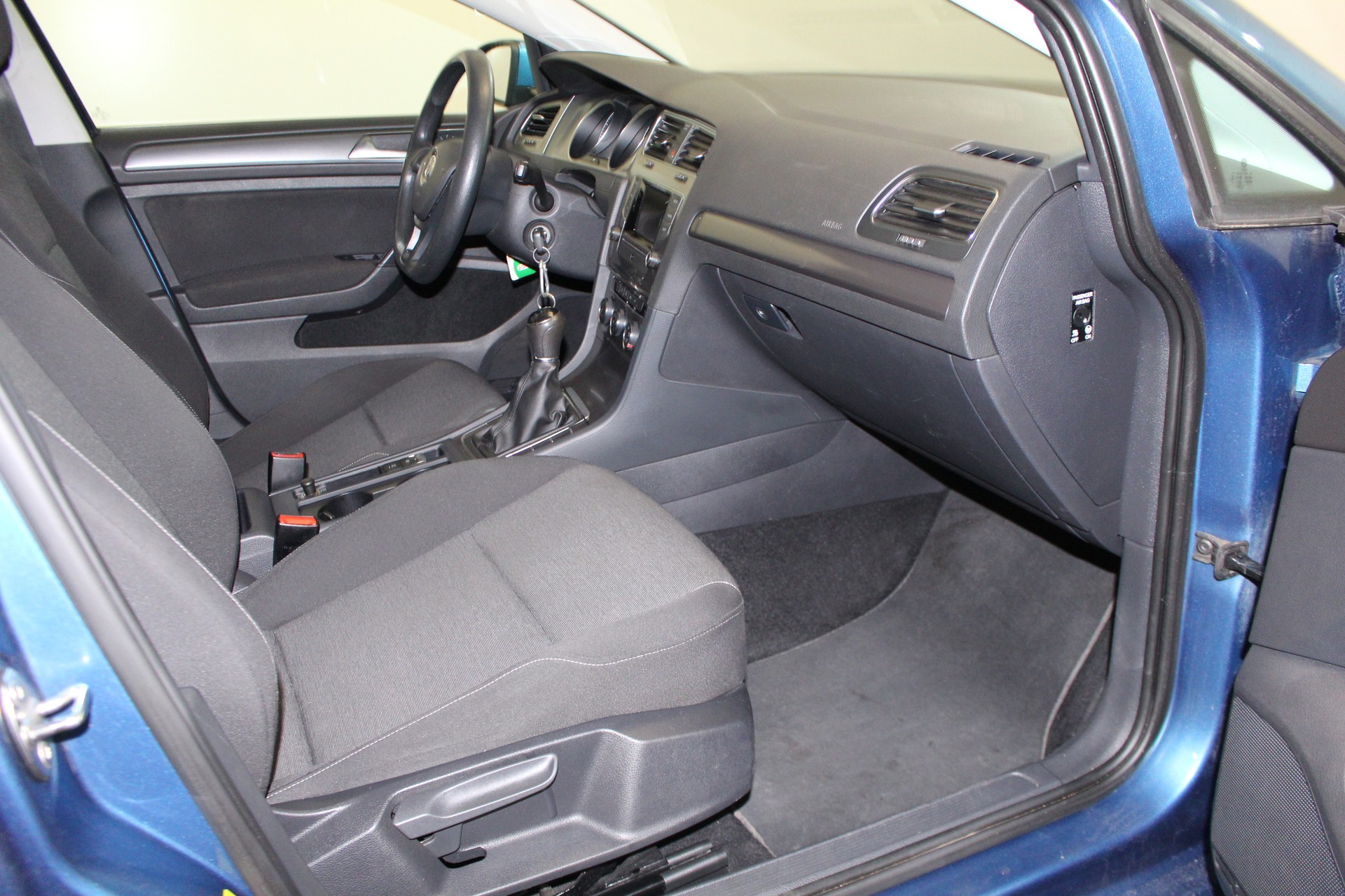 VW Golf VII Variant 1.2 TSI Trendline-image-10