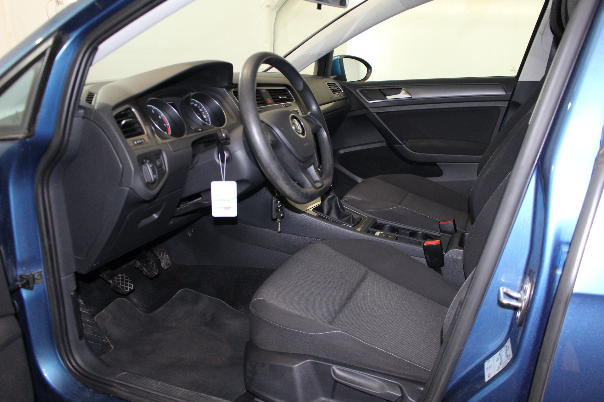 VW Golf VII Variant 1.2 TSI Trendline-image-6