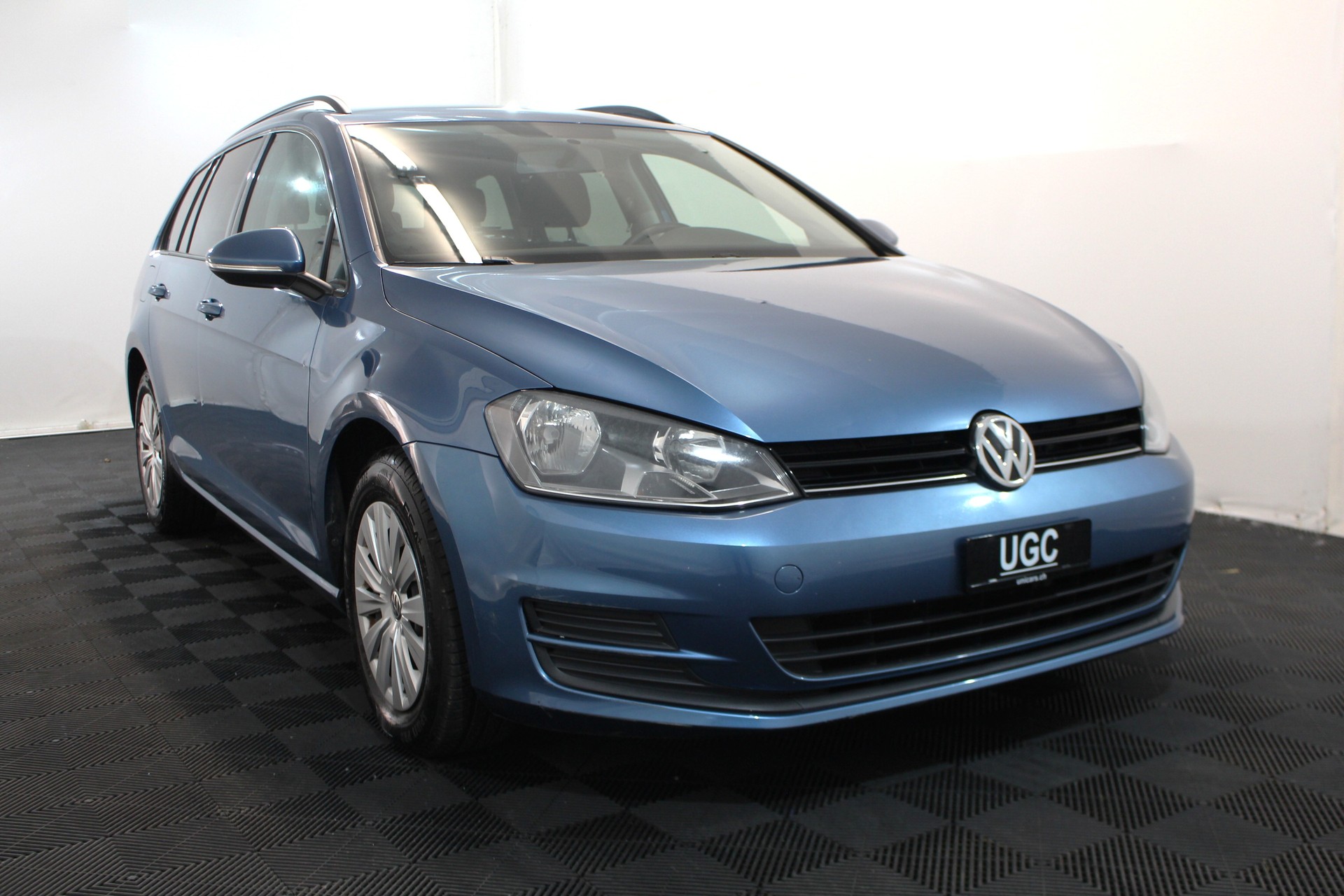 VW Golf VII Variant 1.2 TSI Trendline-image-0