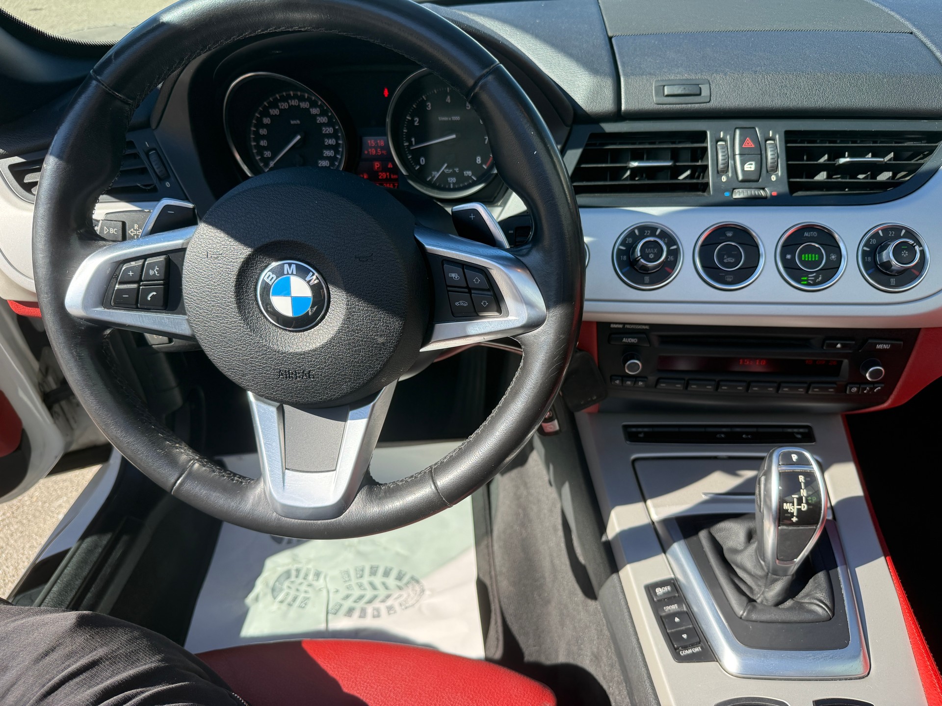 BMW Z4 sDrive20i Steptronic-image-11