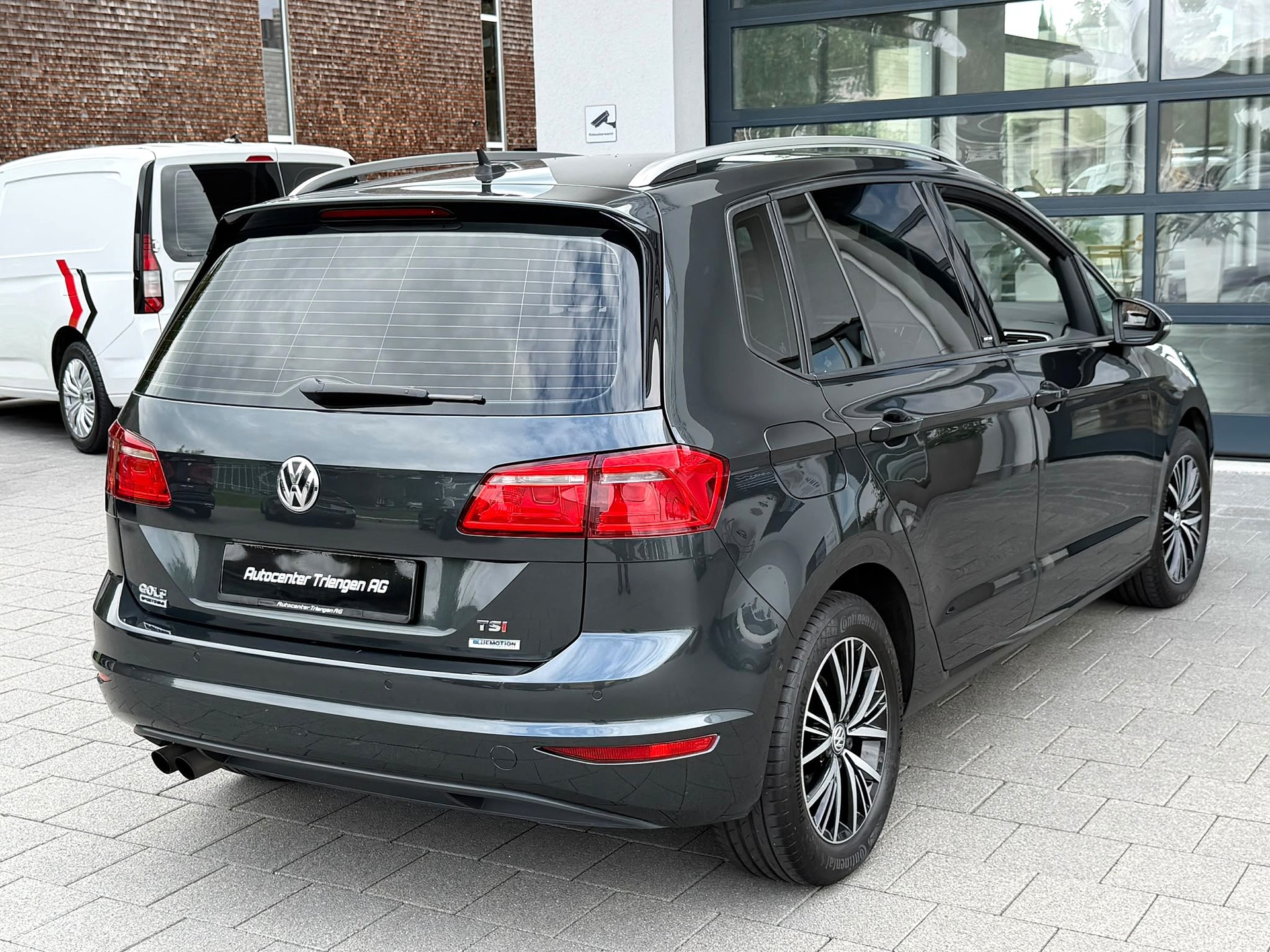 VW Golf Sportsvan 1.4 TSI Comfortline DSG-image-11