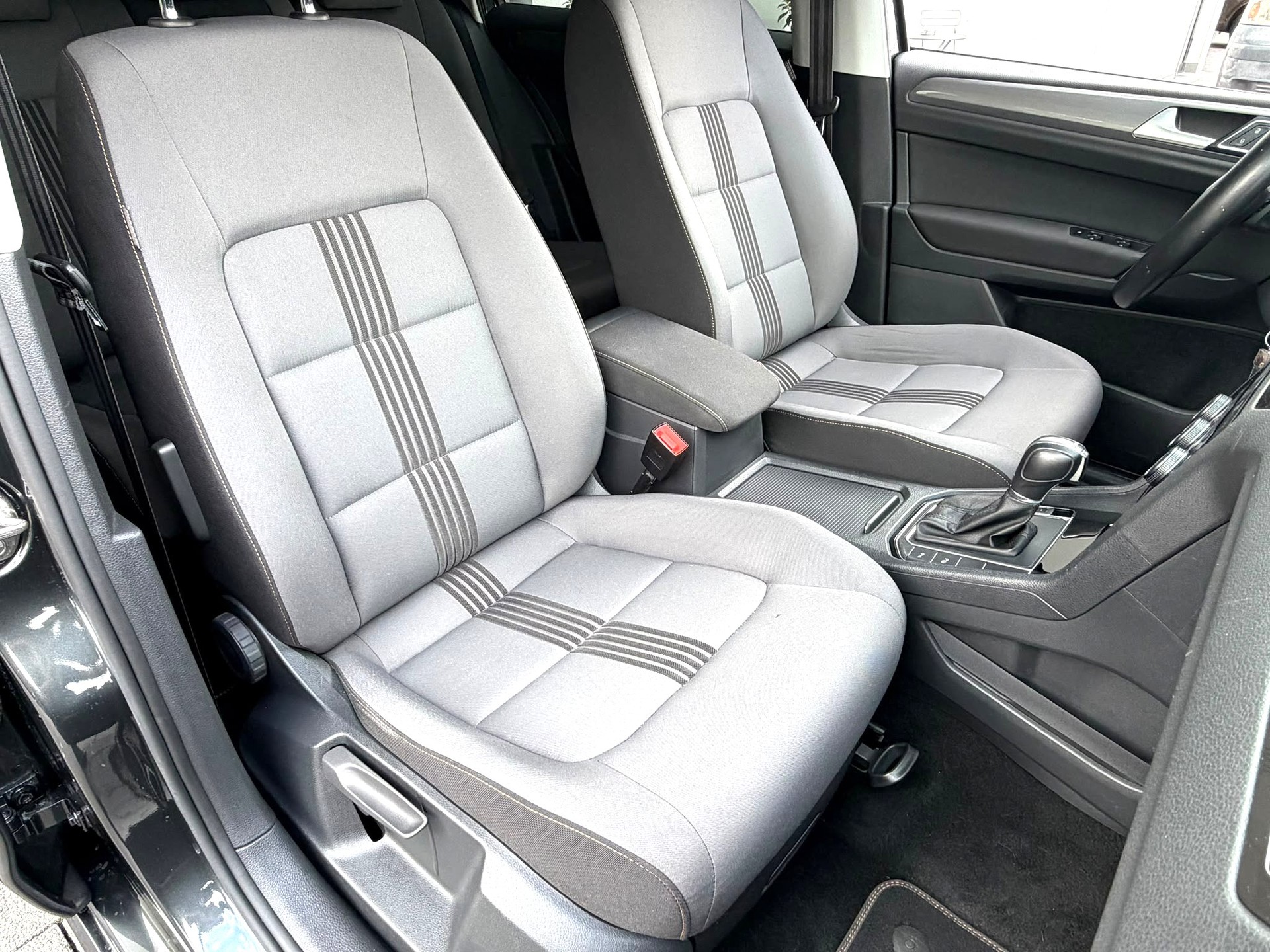 VW Golf Sportsvan 1.4 TSI Comfortline DSG-image-14