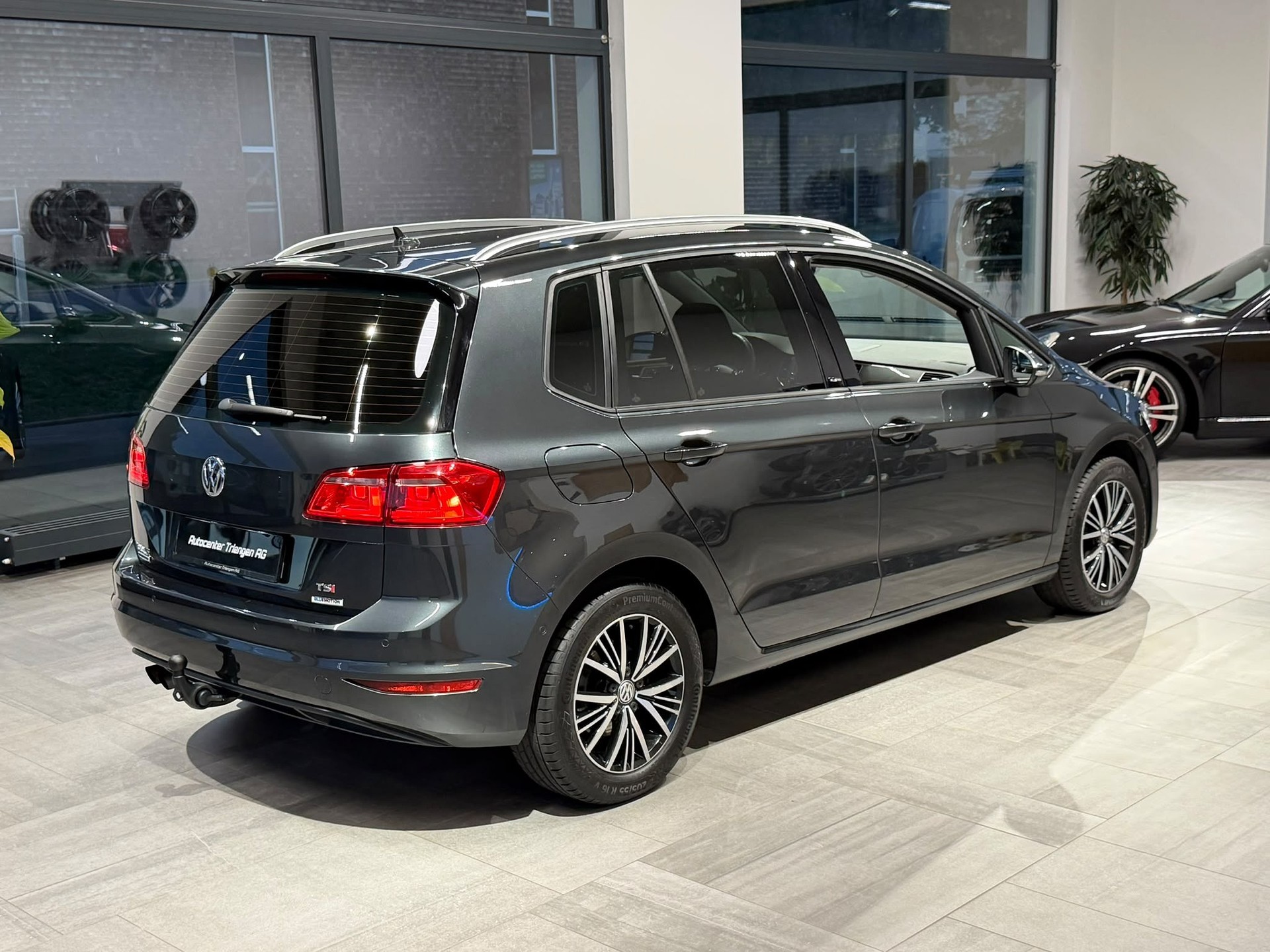 VW Golf Sportsvan 1.4 TSI Comfortline DSG-image-7
