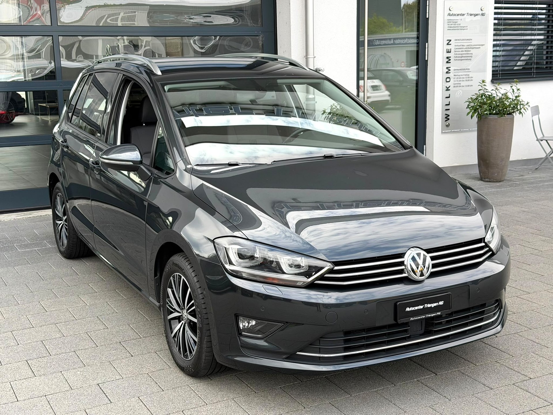 VW Golf Sportsvan 1.4 TSI Comfortline DSG-image-0