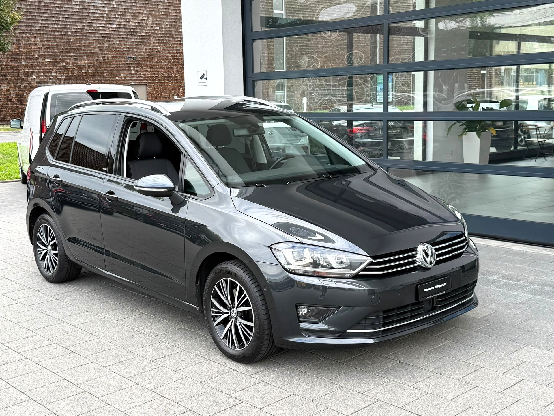VW Golf Sportsvan 1.4 TSI Comfortline DSG-image-2