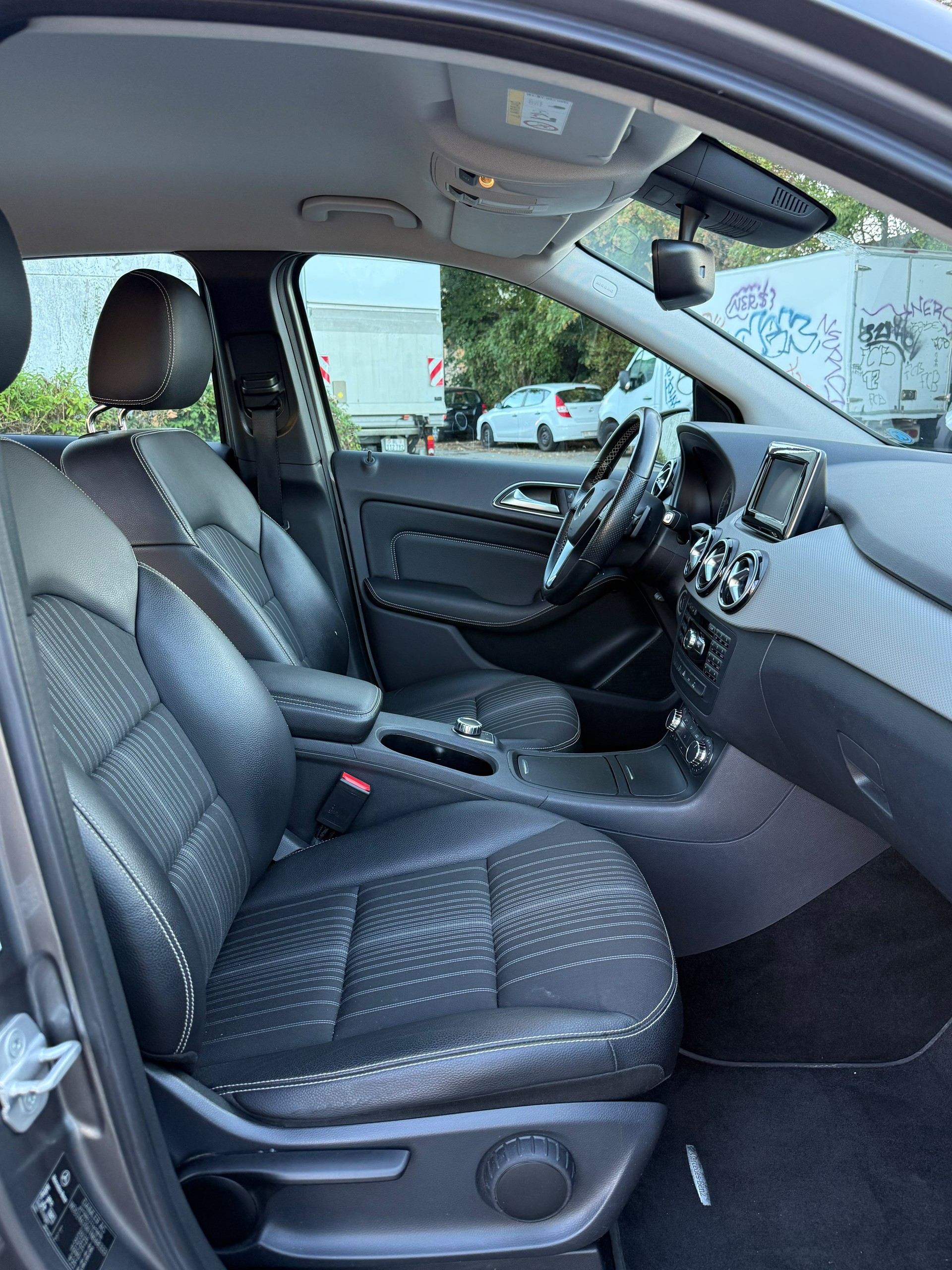 MERCEDES-BENZ B 180 CDI 7G-DCT-image-9