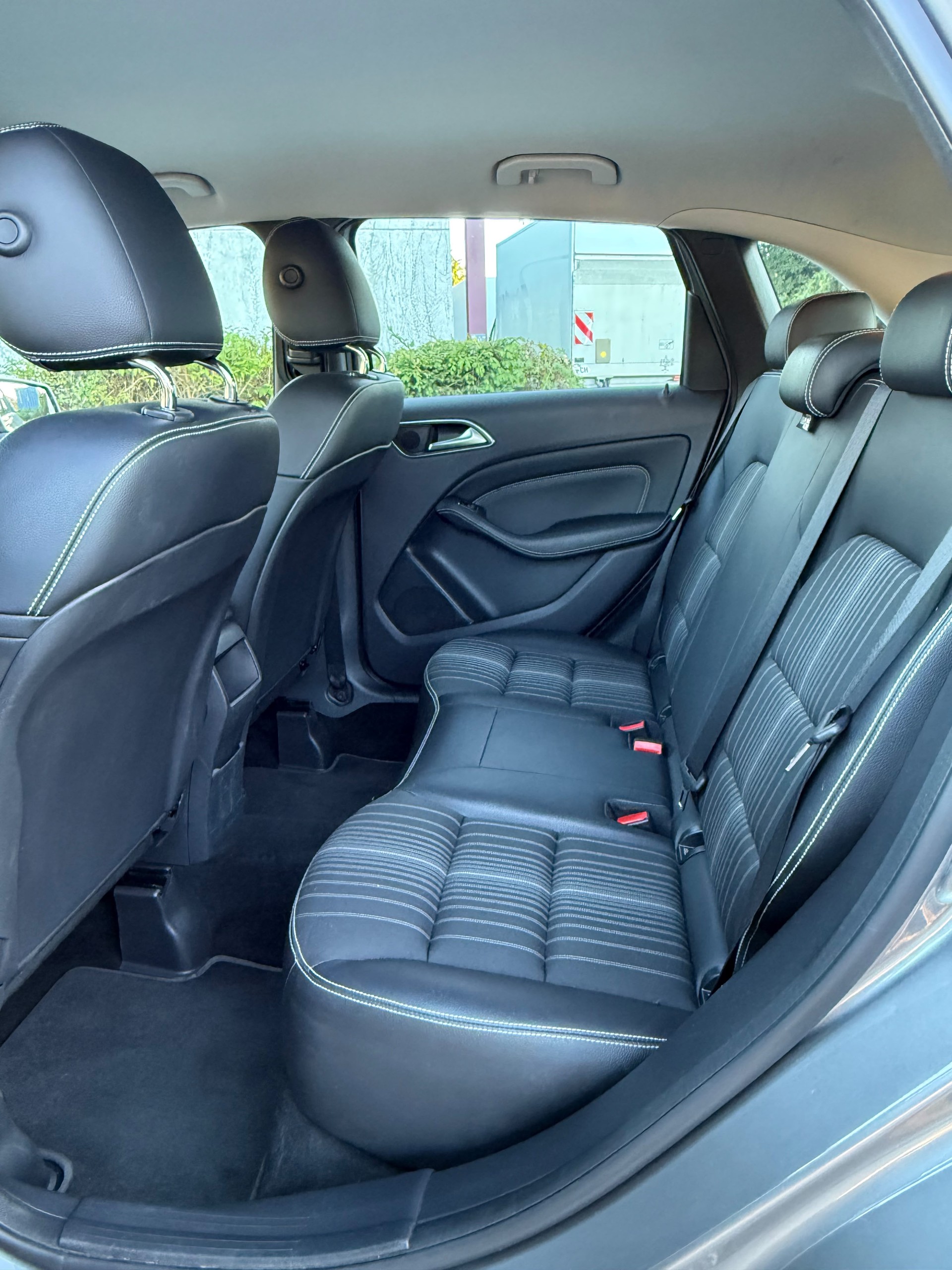 MERCEDES-BENZ B 180 CDI 7G-DCT-image-8