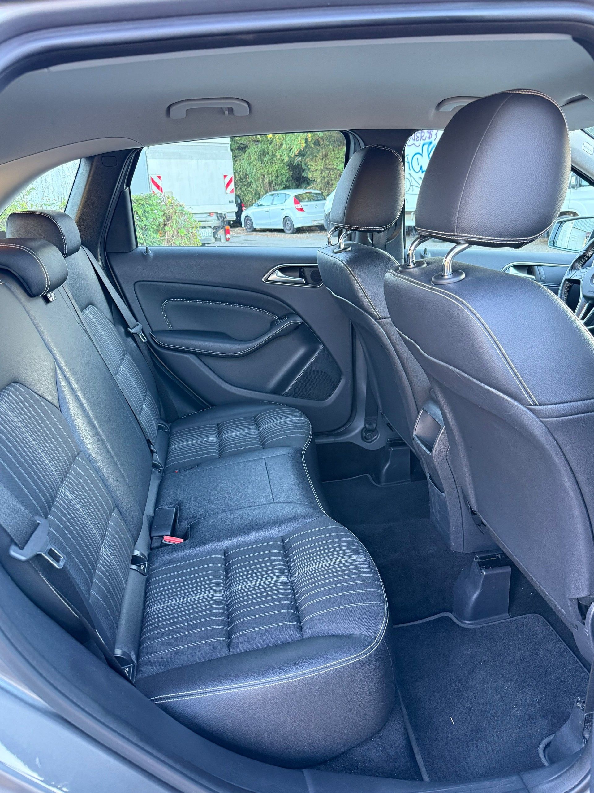 MERCEDES-BENZ B 180 CDI 7G-DCT-image-10