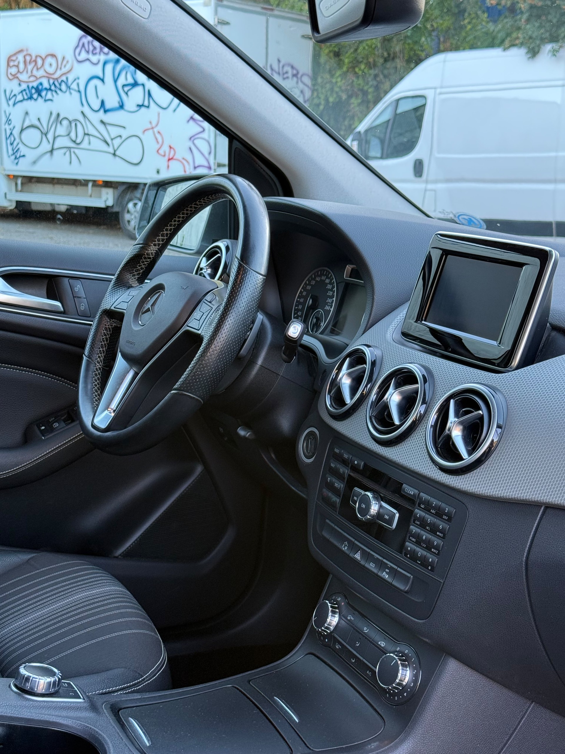 MERCEDES-BENZ B 180 CDI 7G-DCT-image-6