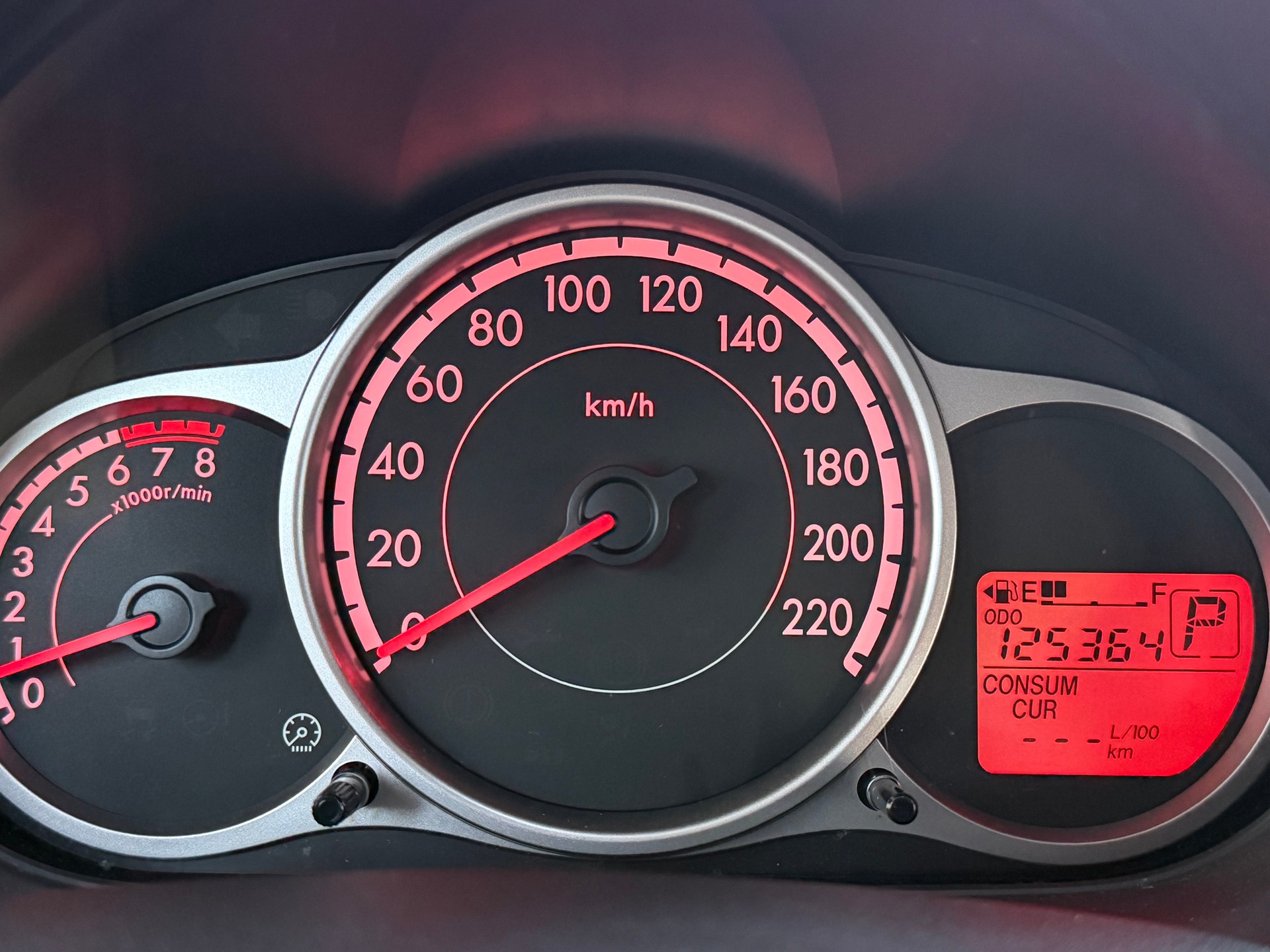 MAZDA 2 1.5i 16V Exclusive Automatic-image-15