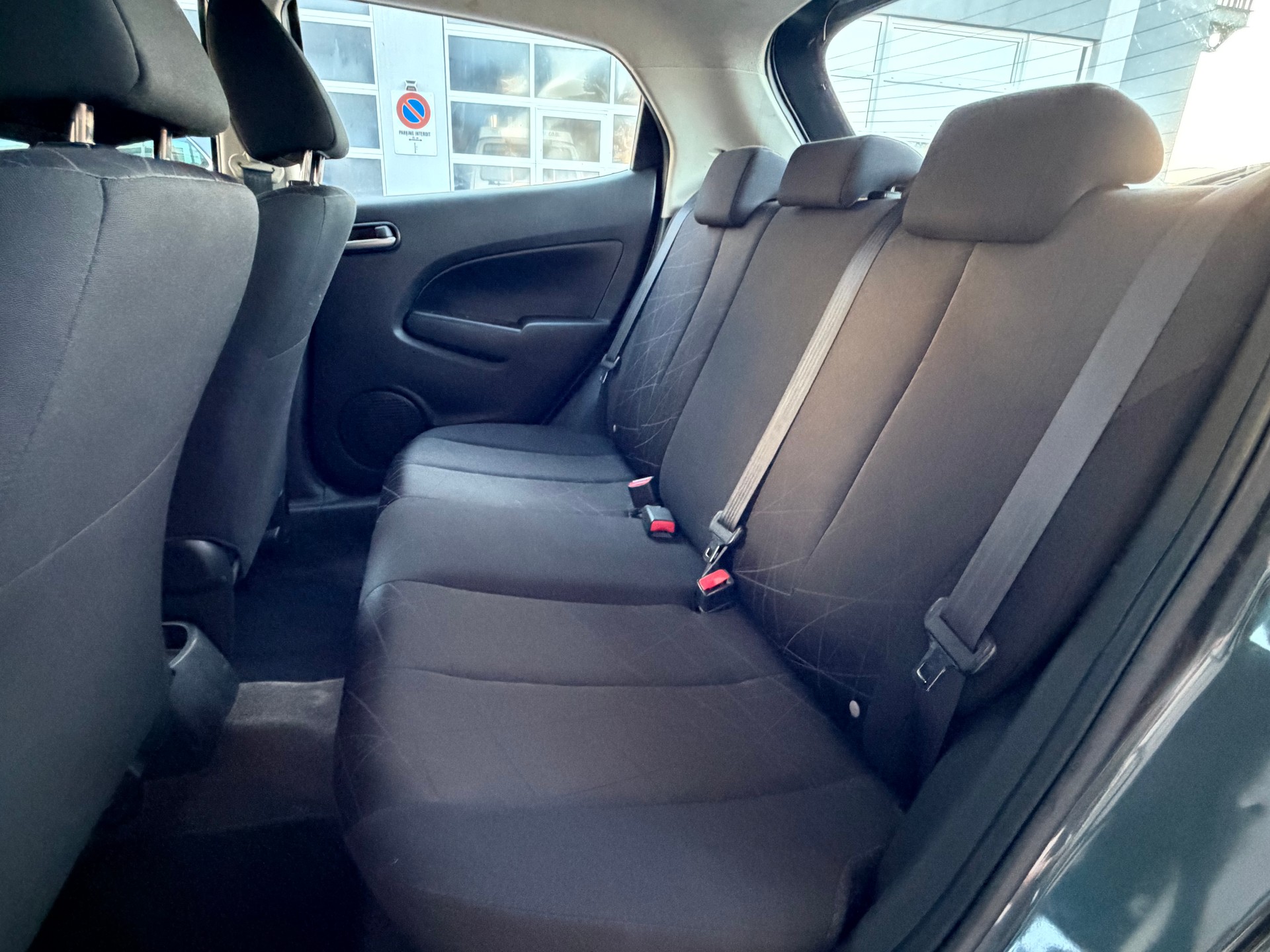 MAZDA 2 1.5i 16V Exclusive Automatic-image-9