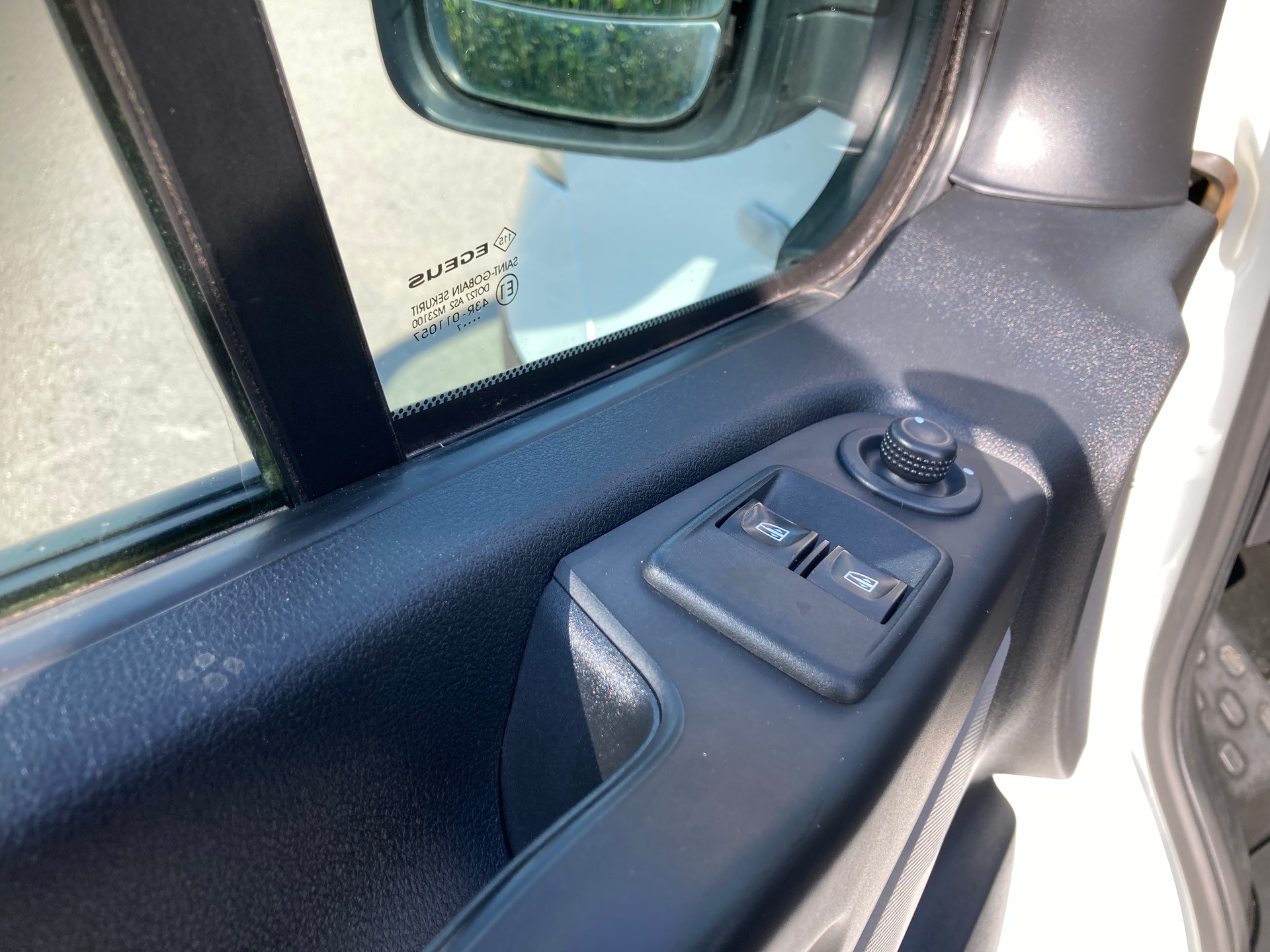 RENAULT Trafic 1.6 ENERGY TwinT. dCi125 2.9t Business L2H1-image-8