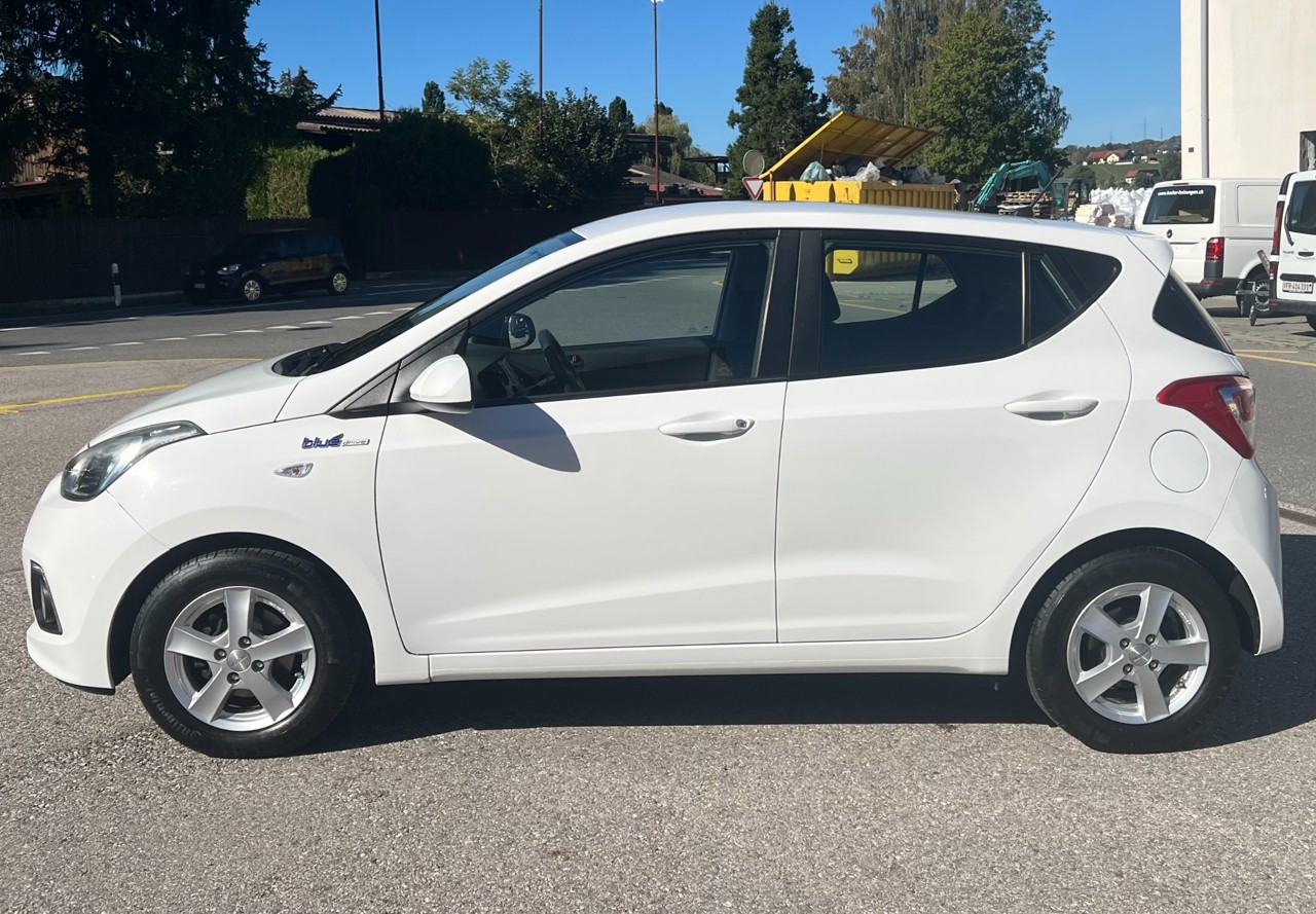 HYUNDAI i10 1.0 Style-image-4