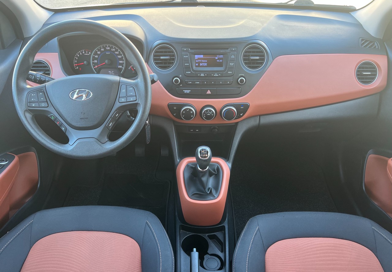 HYUNDAI i10 1.0 Style-image-9