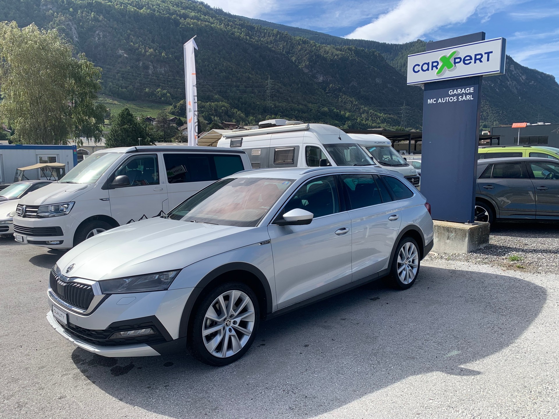SKODA Octavia Combi 2.0 TSI DSG Scout 4x4-image-8