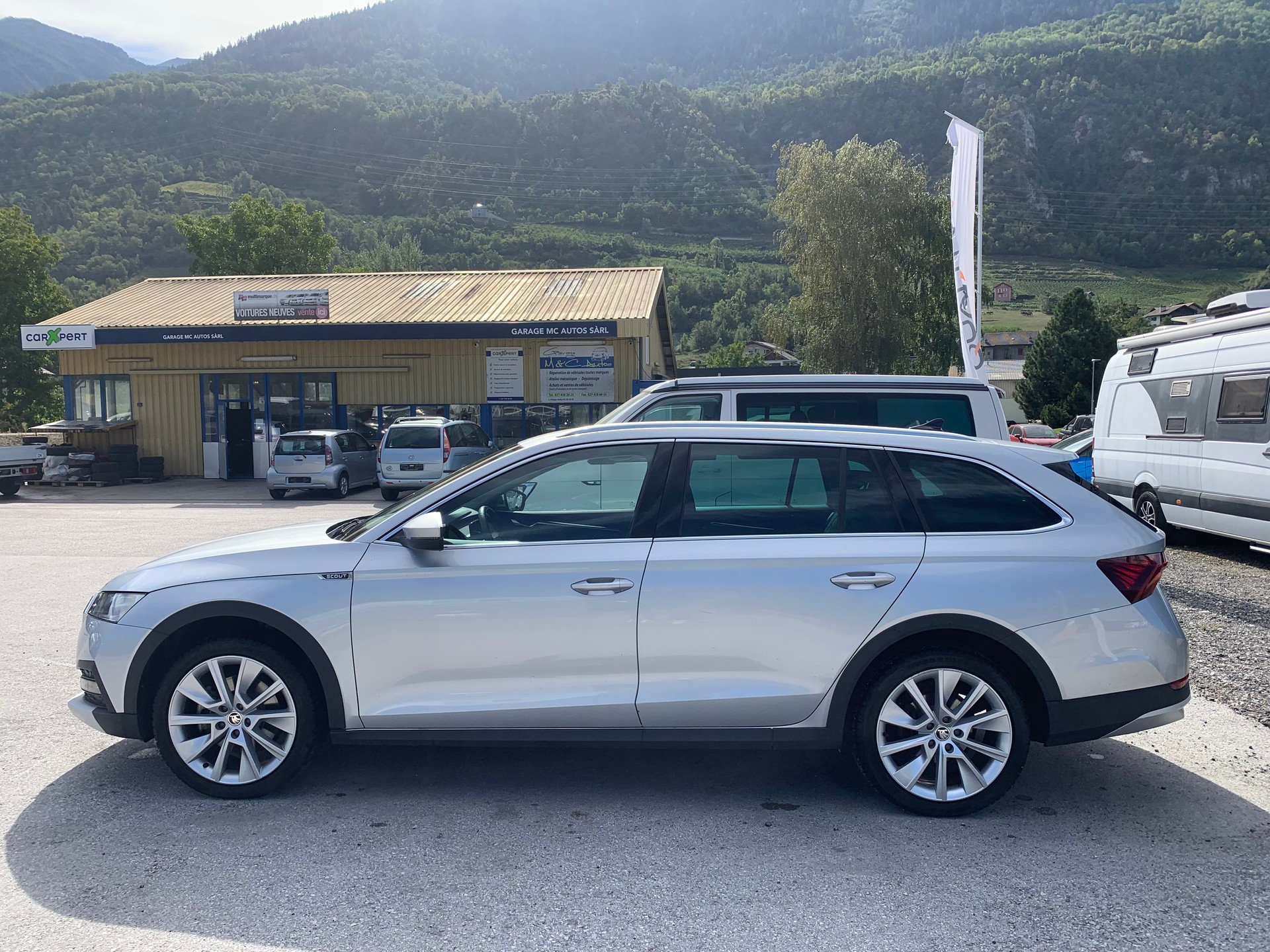 SKODA Octavia Combi 2.0 TSI DSG Scout 4x4-image-7