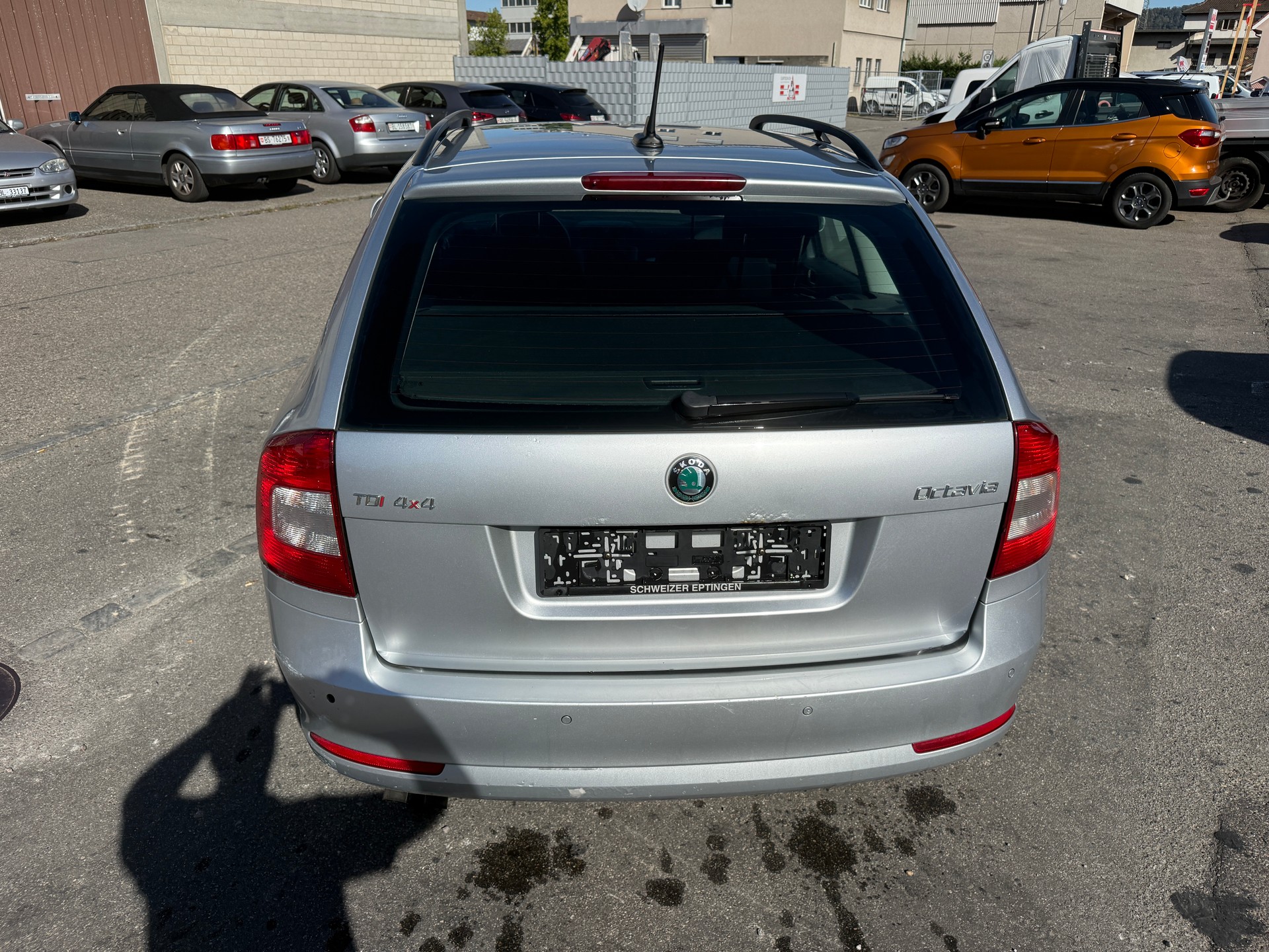 SKODA Octavia Combi 2.0 TDI Elegance 4x4 DSG-image-4