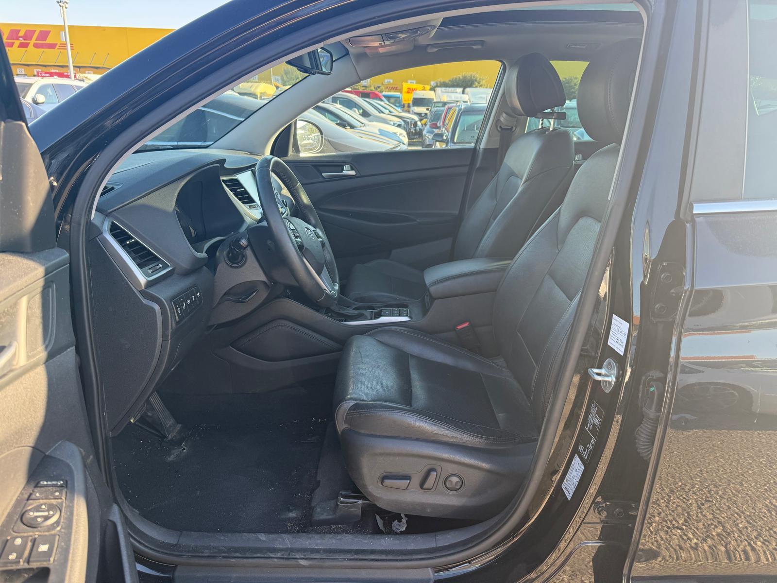 HYUNDAI Tucson 1.7 CRDi Vertex S/S 2WD-image-6