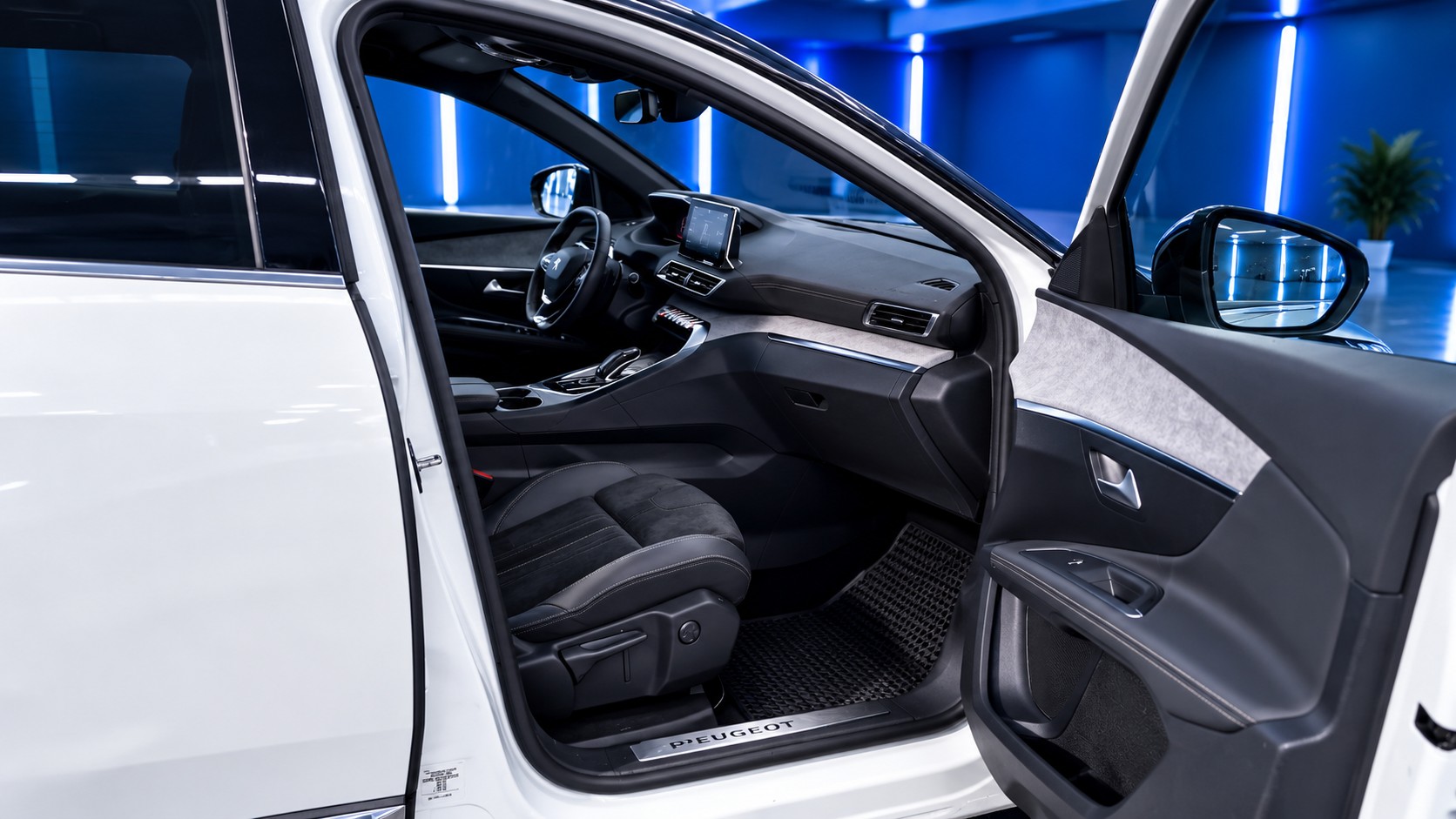 PEUGEOT 3008 1.5 BlueHDi GT Pack EAT8-image-10
