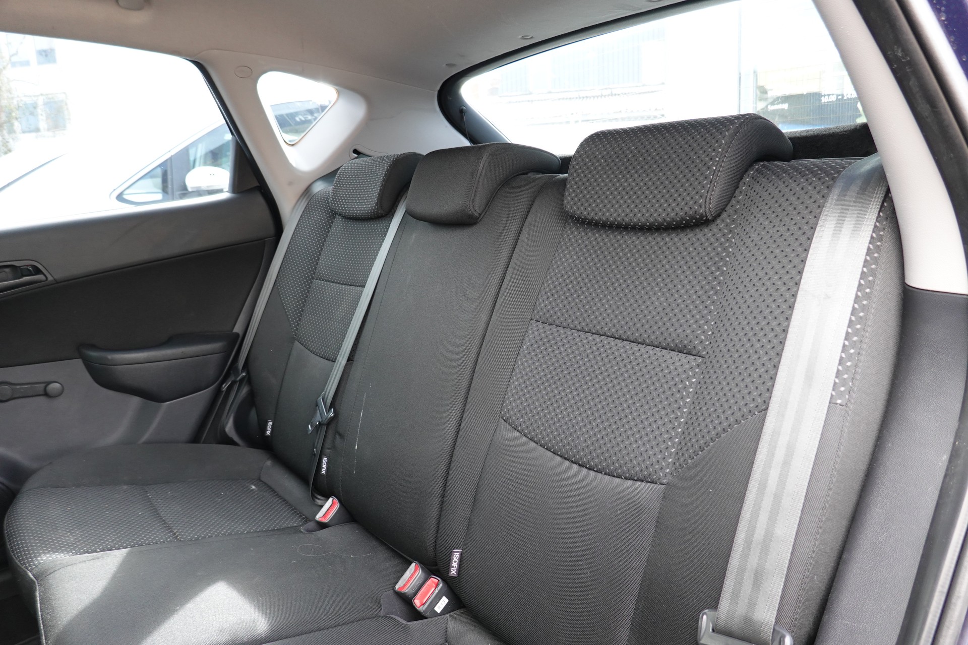 HYUNDAI i30 1.4 COMFORT - HAGELSCHADEN-image-13