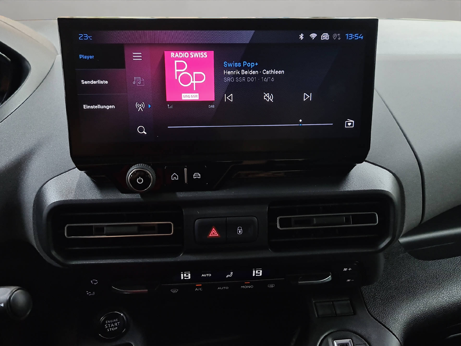 PEUGEOT Rifter Long 1.5 BlueHDi 130 Family Edition-image-8