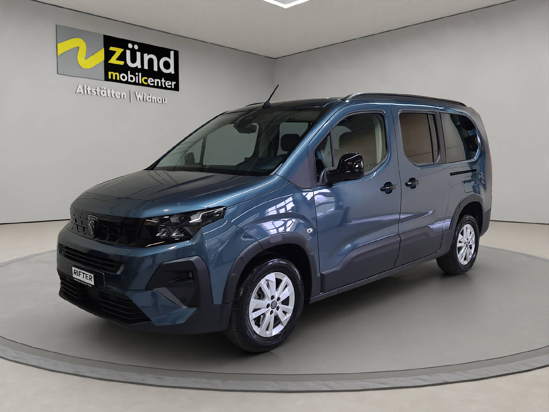 PEUGEOT Rifter Long 1.5 BlueHDi 130 Family Edition-image-0