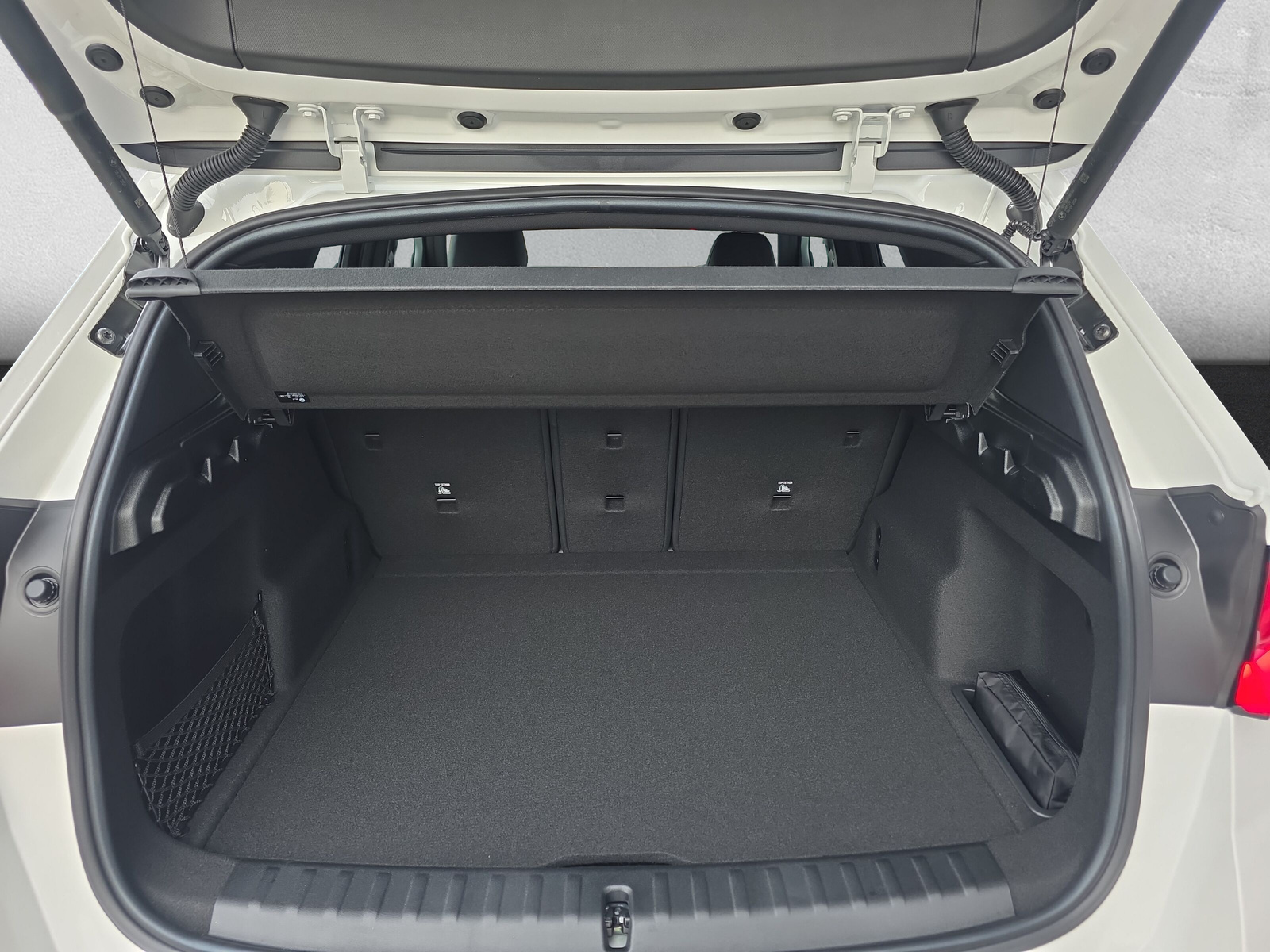 BMW X1 xDrive 20d 48V M Sport-image-10