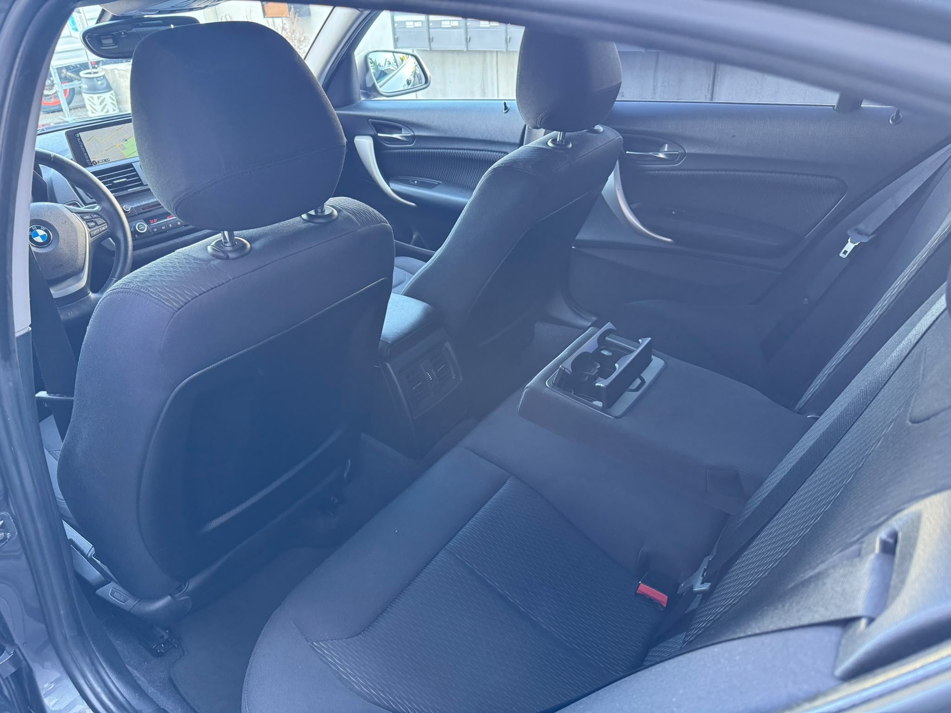 BMW 116i Urban Line Steptronic-image-11
