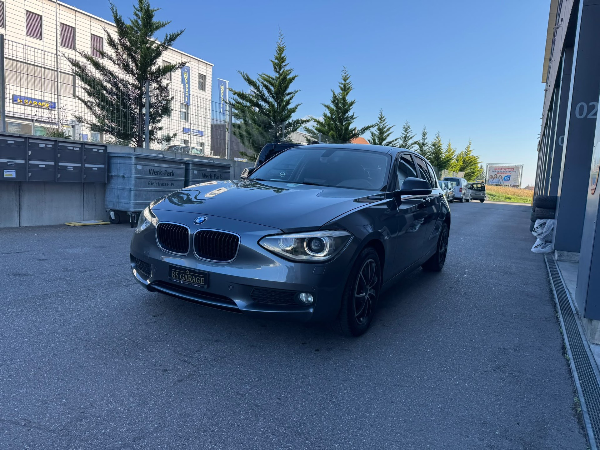 BMW 116i Urban Line Steptronic-image-1