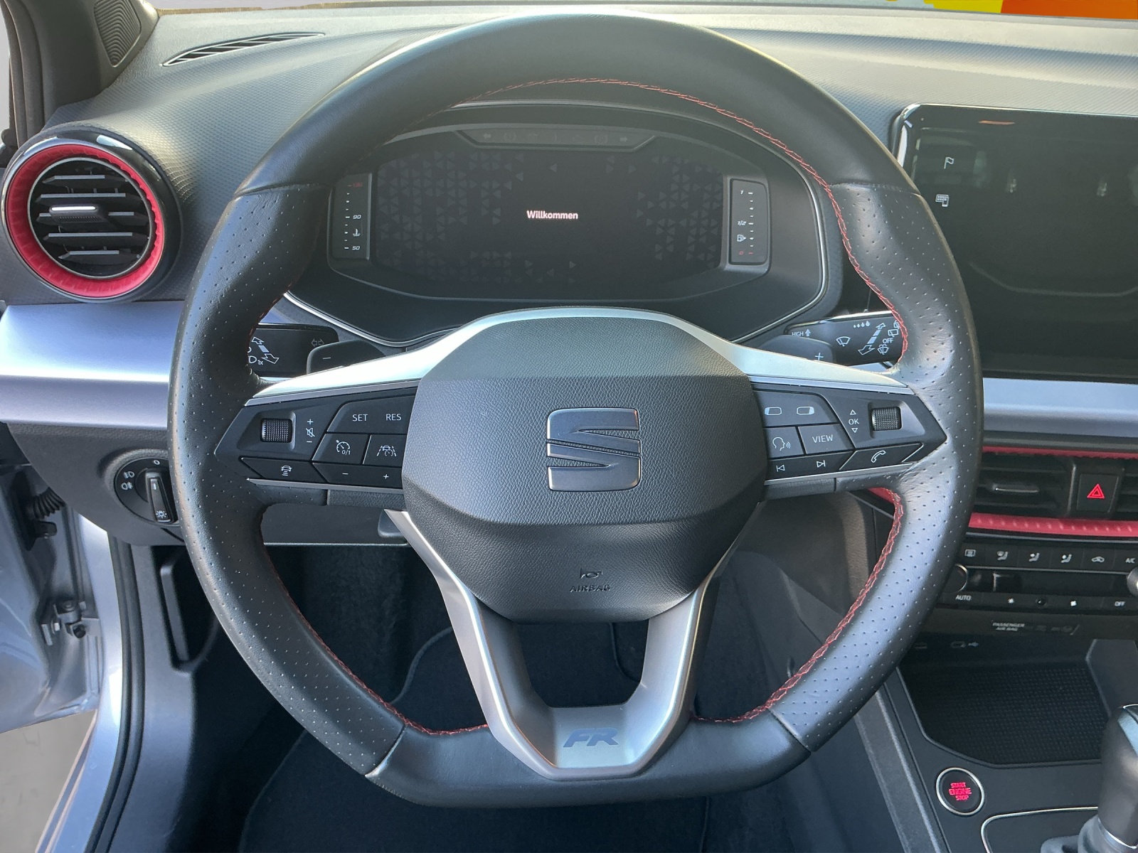 SEAT Ibiza 1.0 EcoTSI Hola FR DSG-image-5
