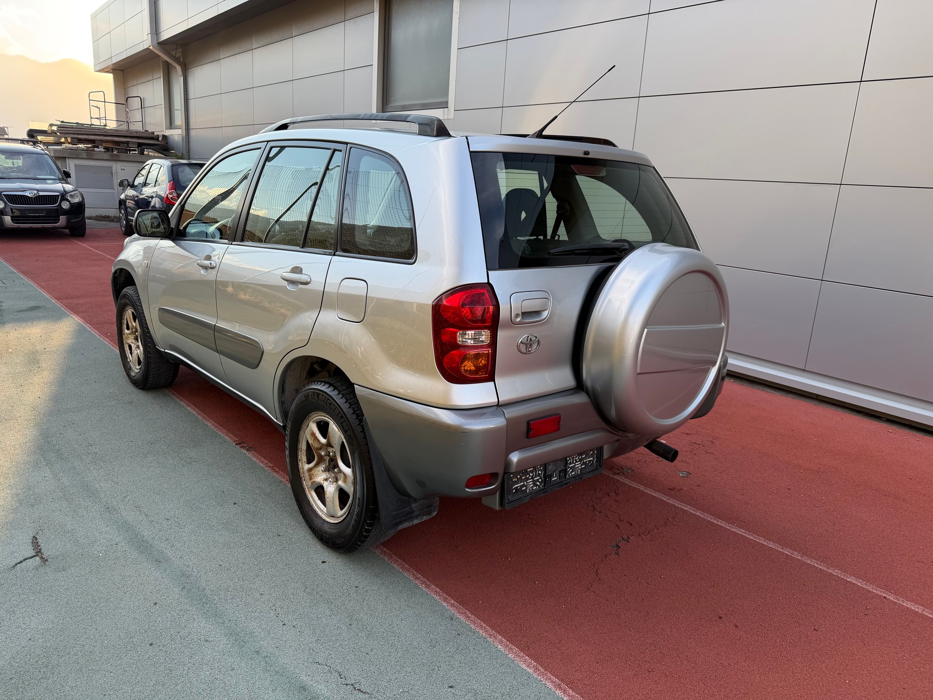 TOYOTA RAV-4 2.0 16V Linea Terra-image-4