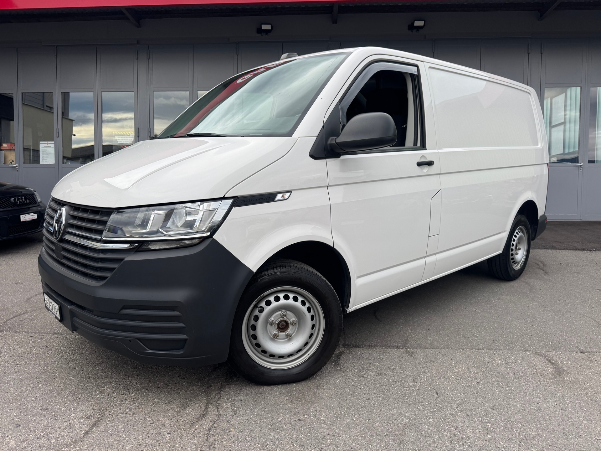 VW T6.1 2.0 TDI-image-0