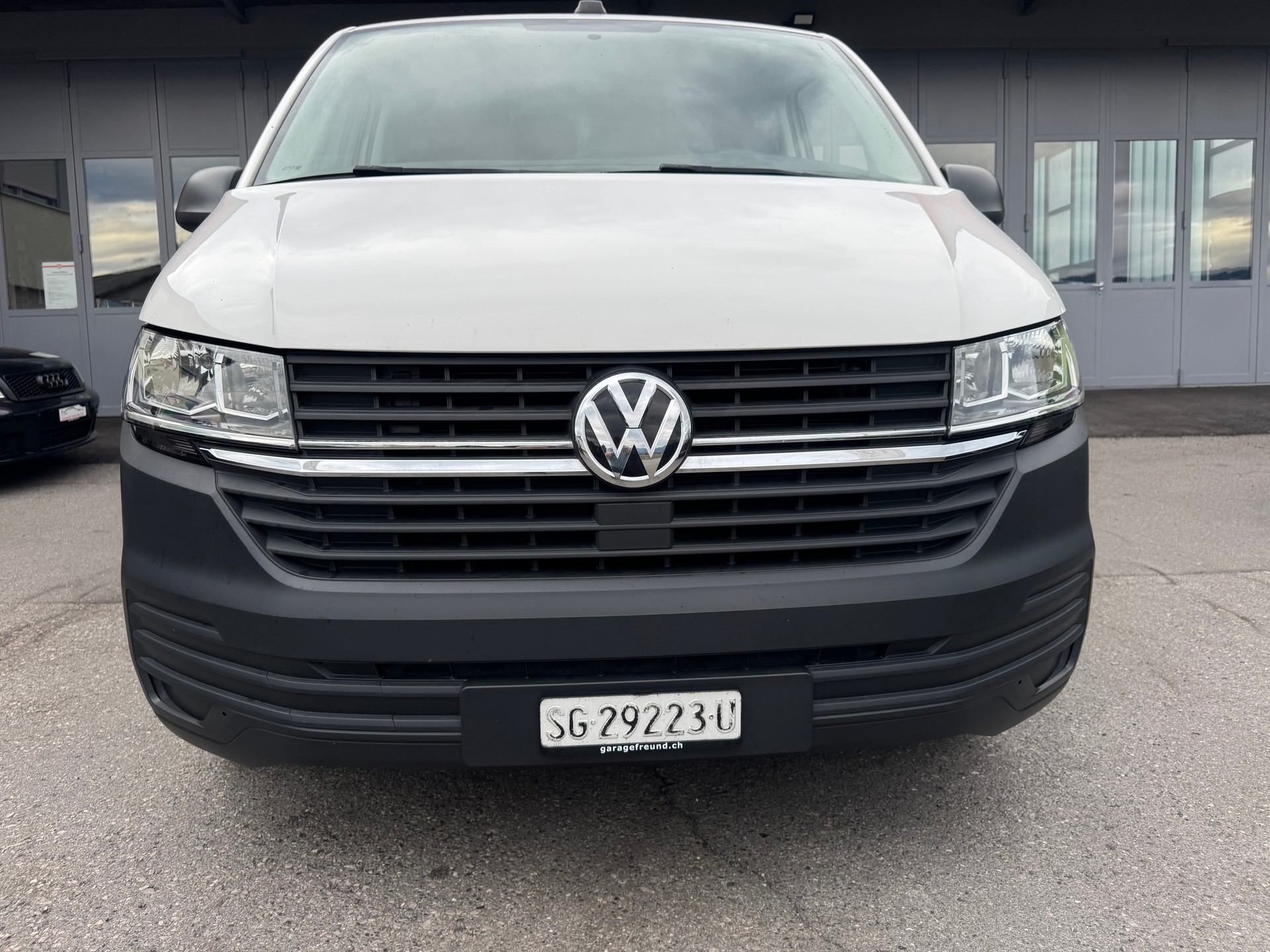 VW T6.1 2.0 TDI-image-2