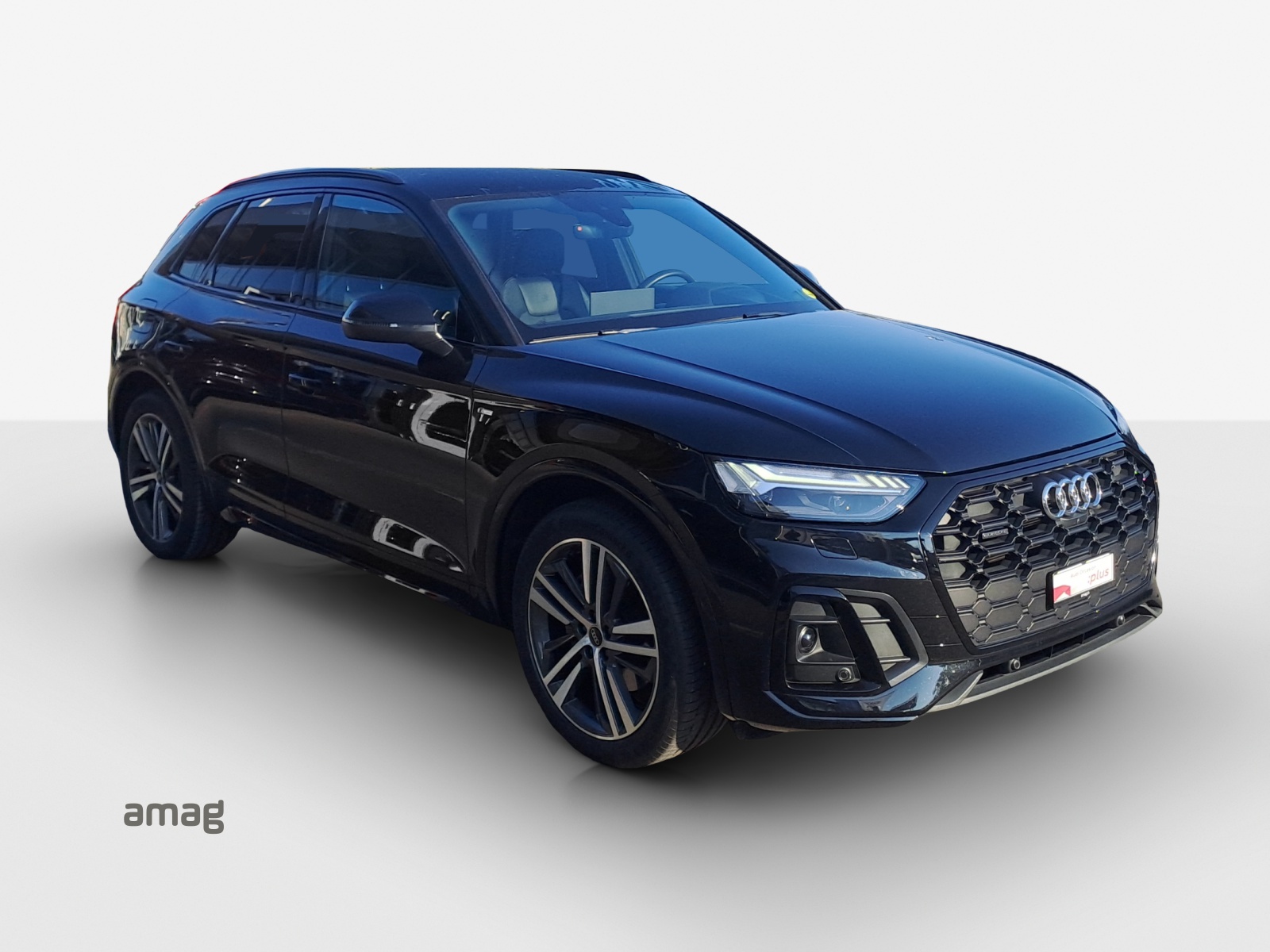 AUDI Q5 40 TDI Black Edition quattro S-tronic-image-5