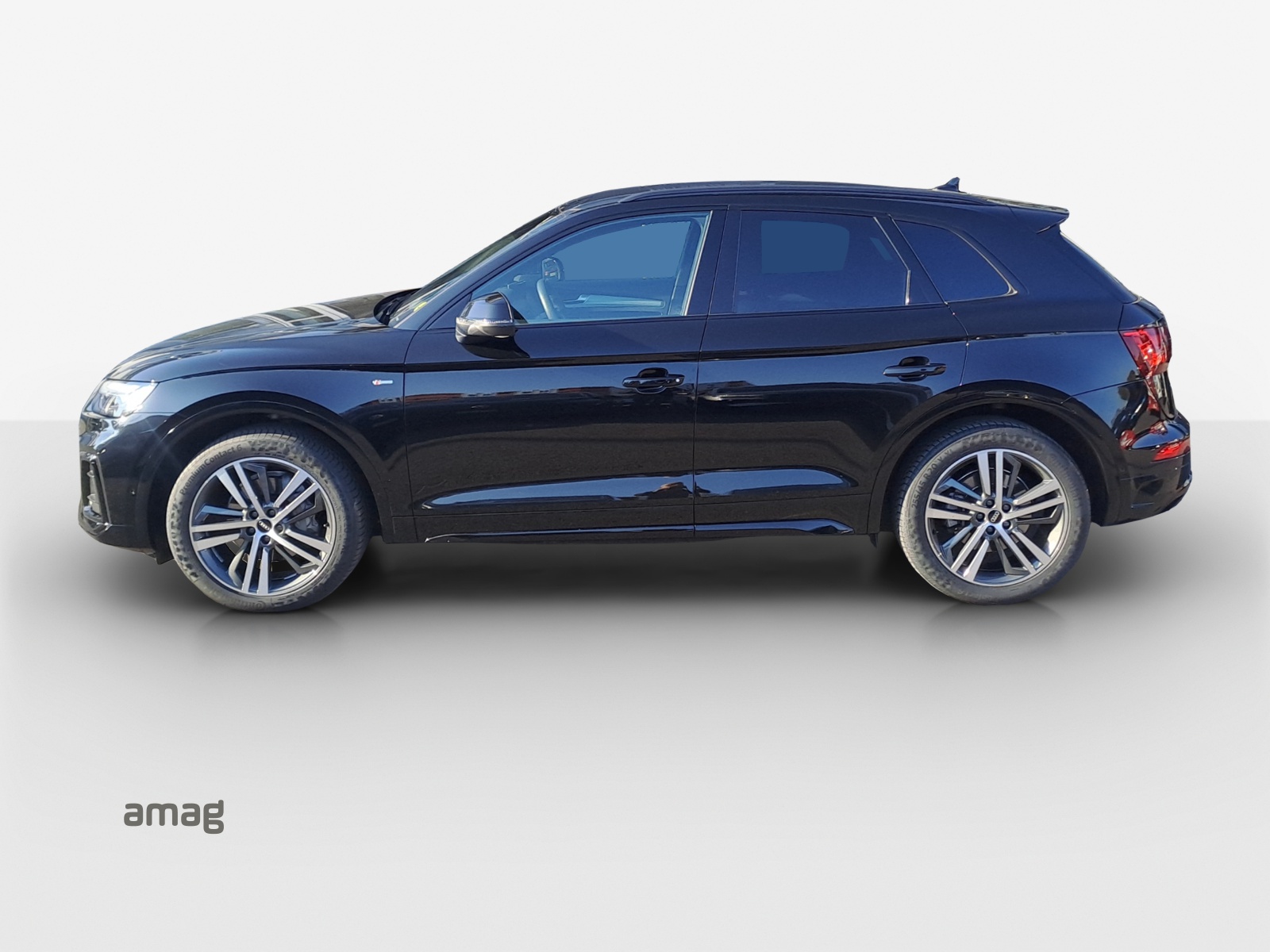 AUDI Q5 40 TDI Black Edition quattro S-tronic-image-1