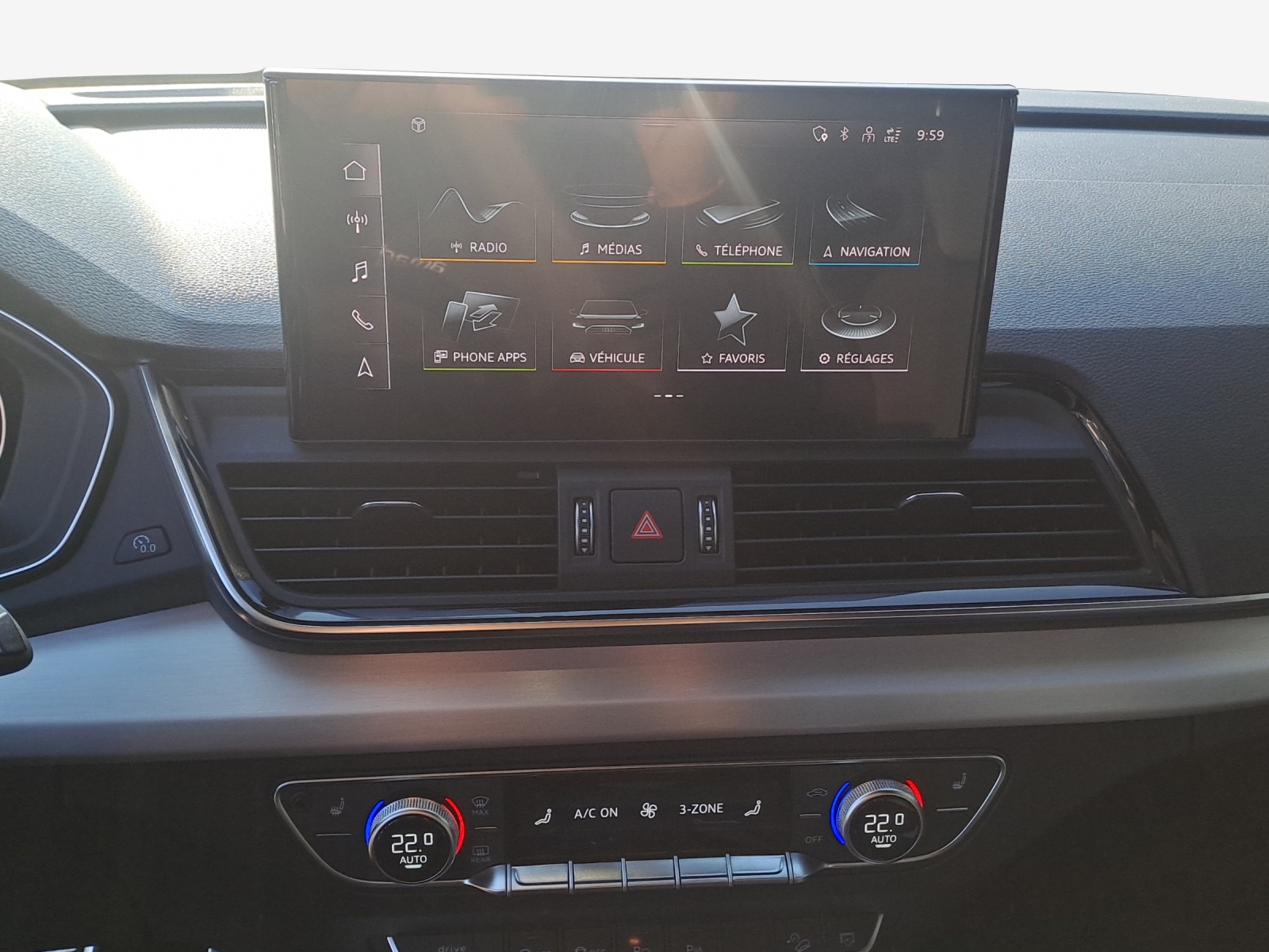 AUDI Q5 40 TDI Black Edition quattro S-tronic-image-10