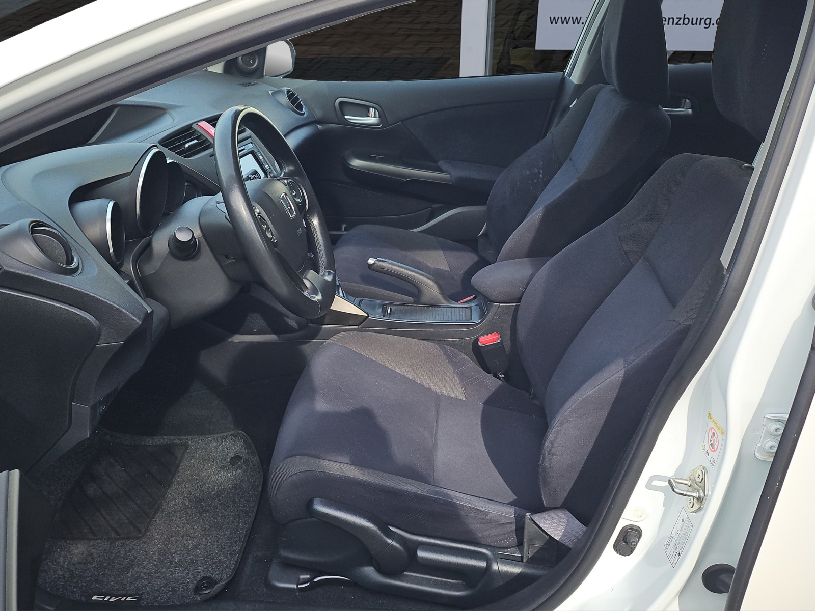 HONDA Civic 1.8i Sport-image-10