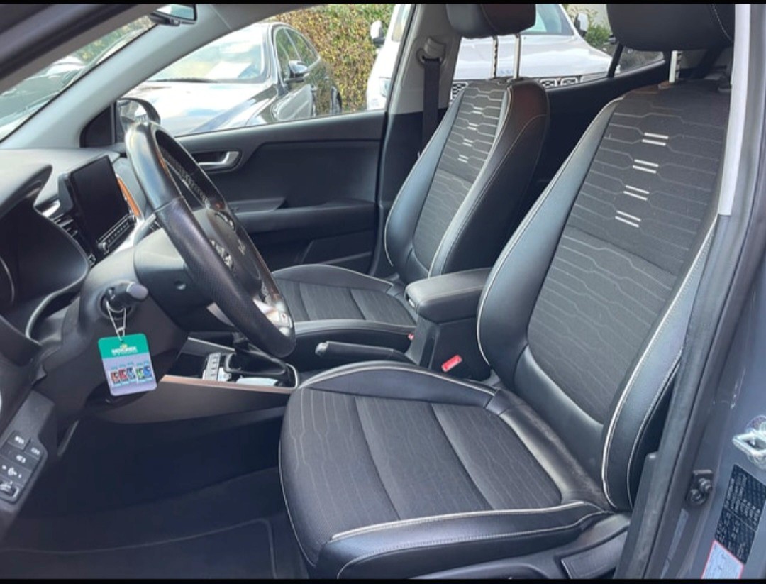 KIA Stonic 1.0 T-GDI MHEV GT-Line DCT-image-10