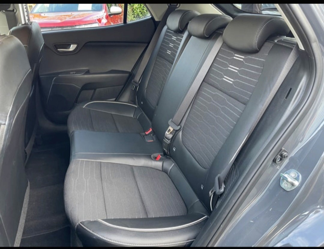 KIA Stonic 1.0 T-GDI MHEV GT-Line DCT-image-11