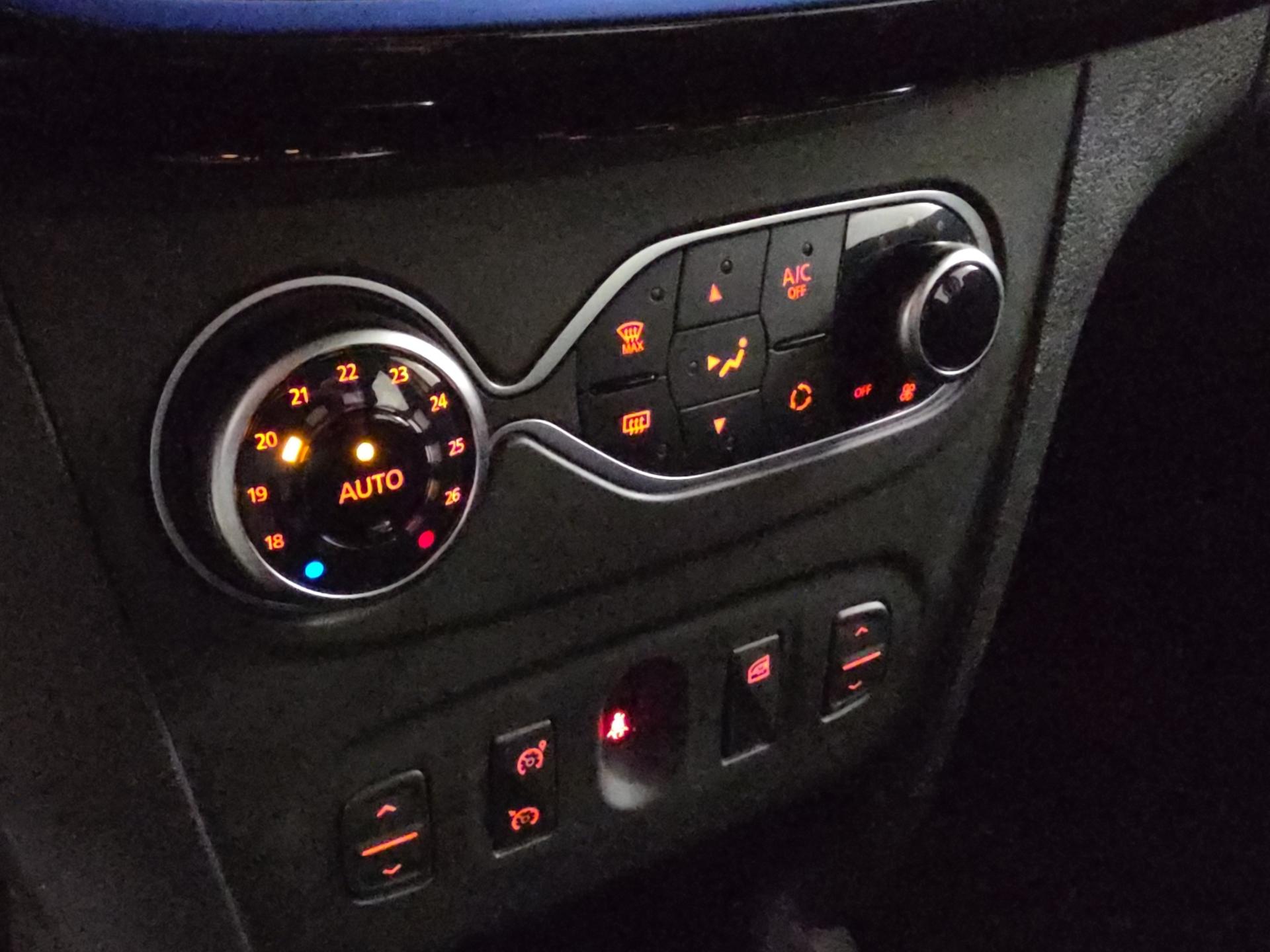 DACIA Sandero TCe 90 Celebration Easy-R-image-20