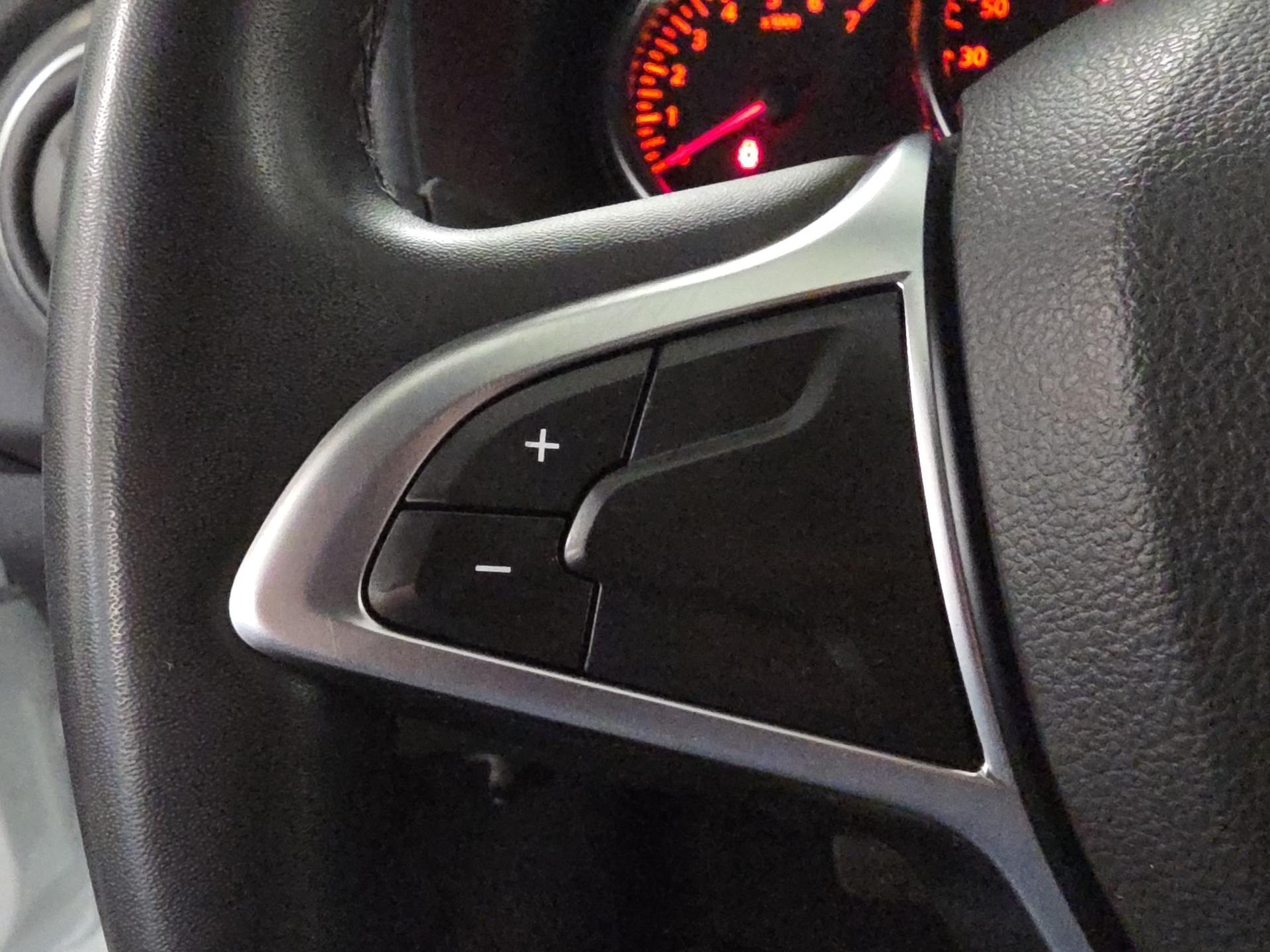 DACIA Sandero TCe 90 Celebration Easy-R-image-19