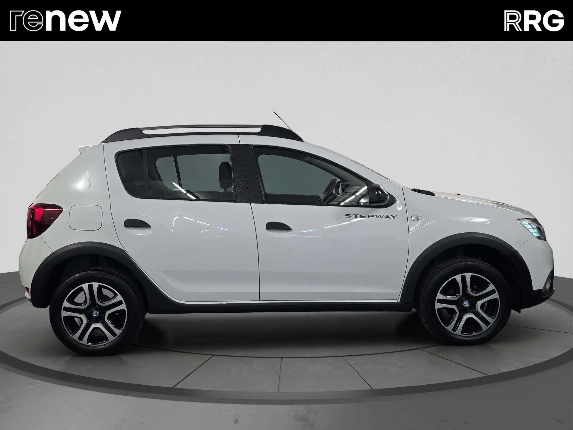 DACIA Sandero TCe 90 Celebration Easy-R-image-1