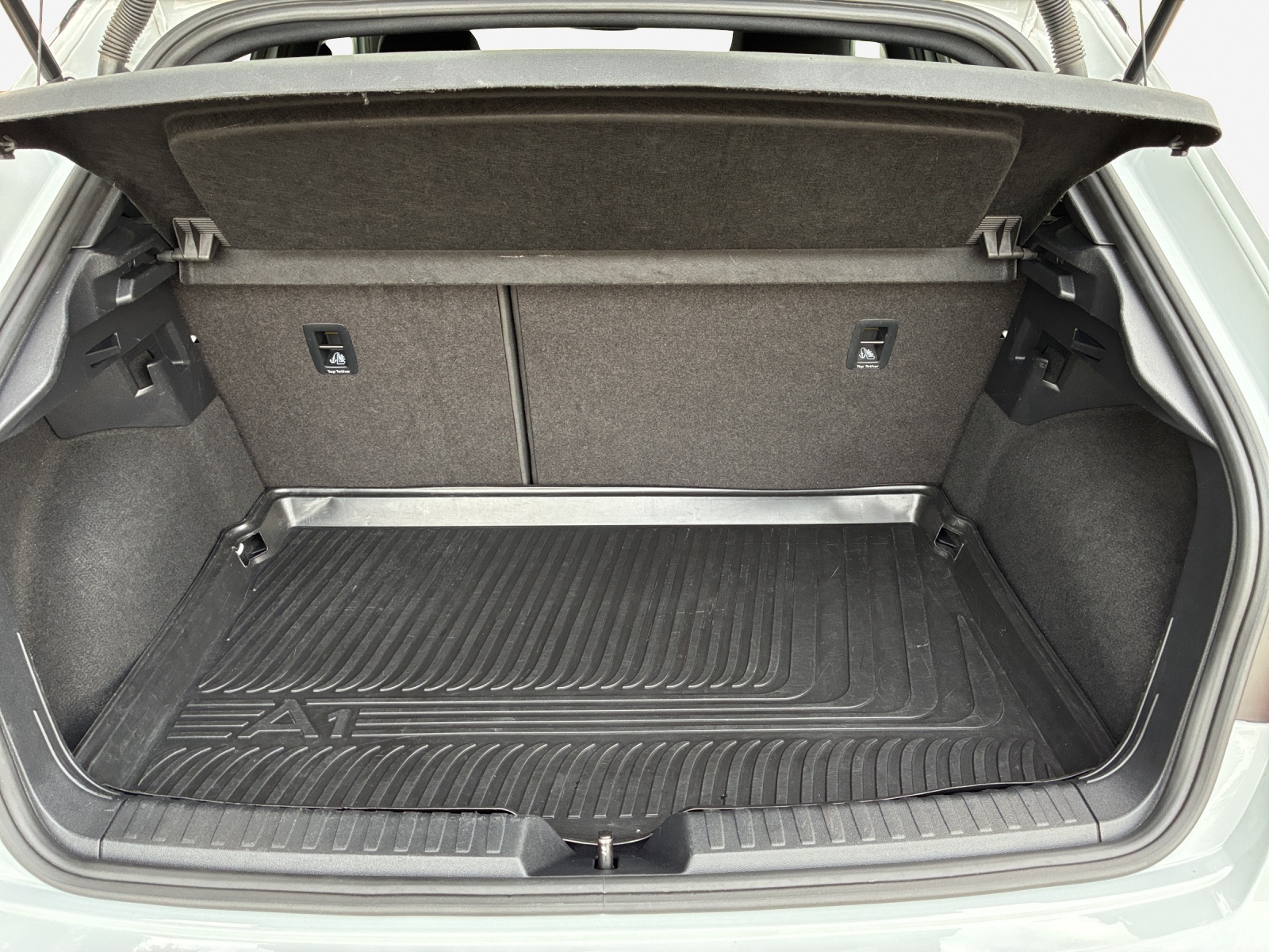 AUDI A1 Sportback 35 TFSI S Line S-tronic-image-13