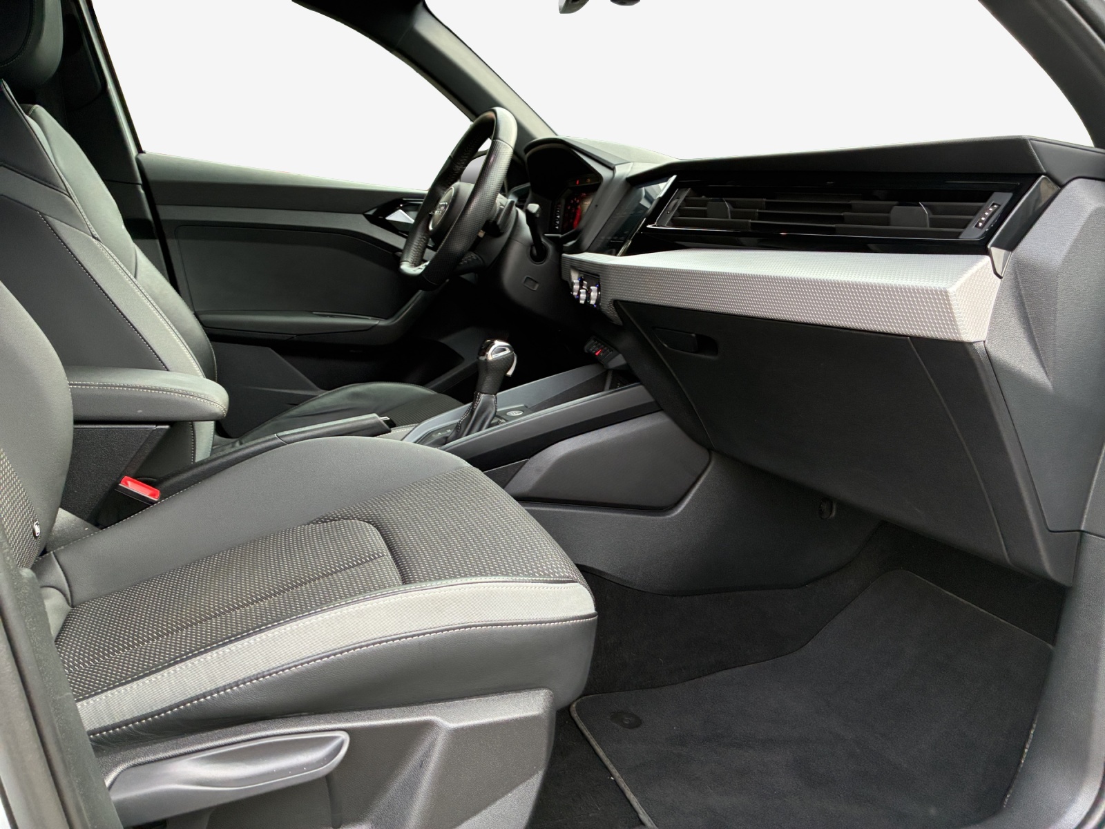 AUDI A1 Sportback 35 TFSI S Line S-tronic-image-16