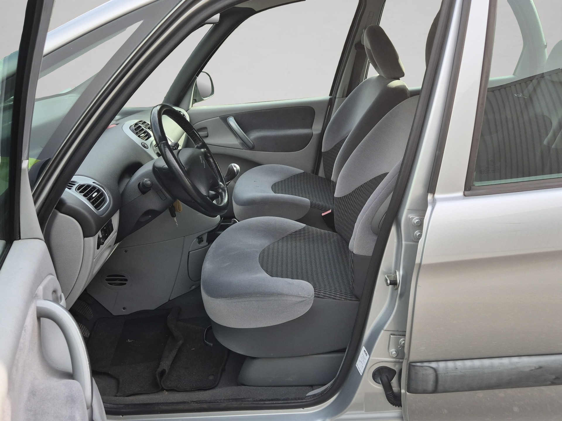 CITROEN Xsara Picasso 1.6i (X)-image-9