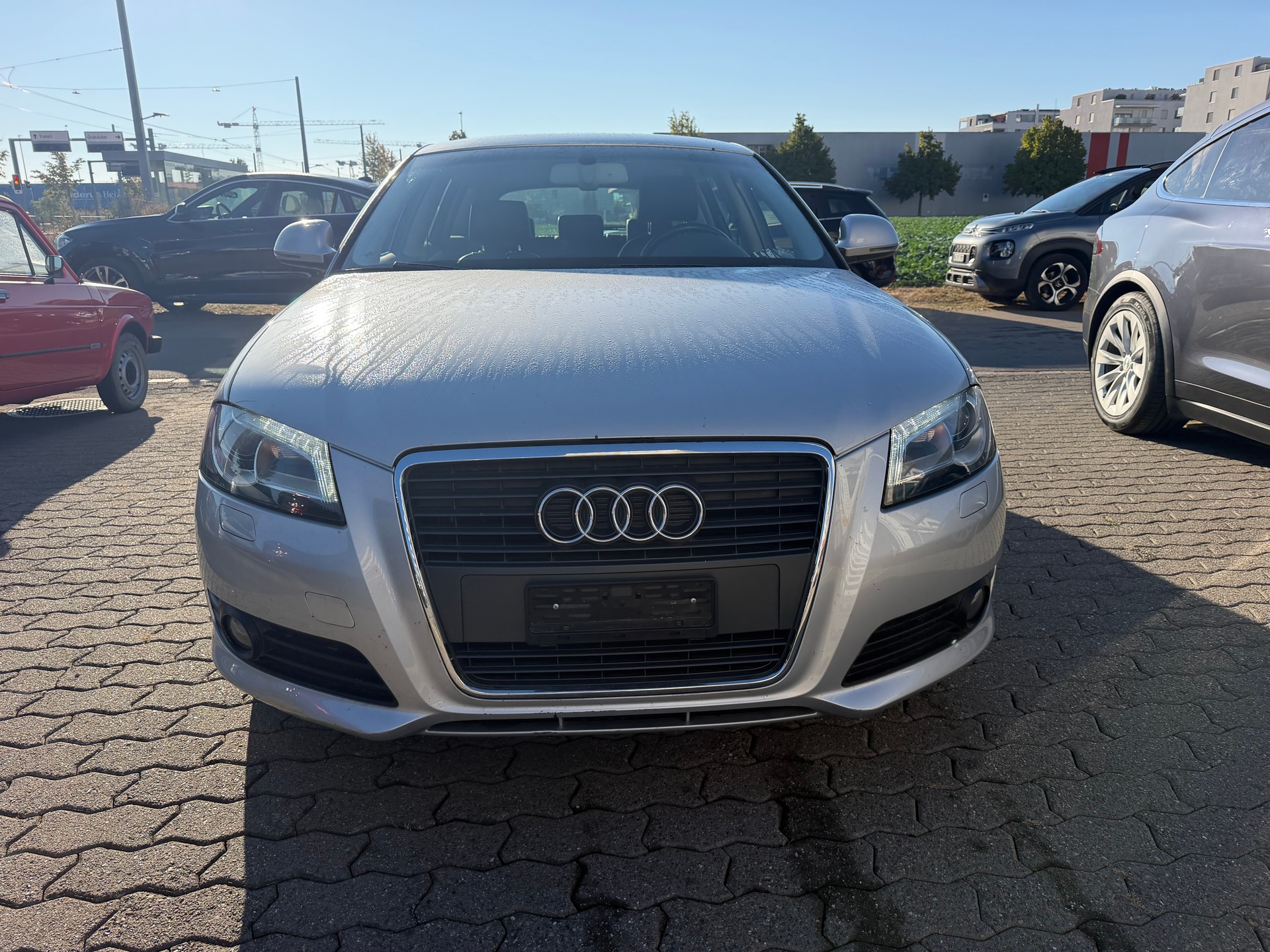 AUDI A3 Sportback 1.8 TFSI Ambiente S-tronic-image-2