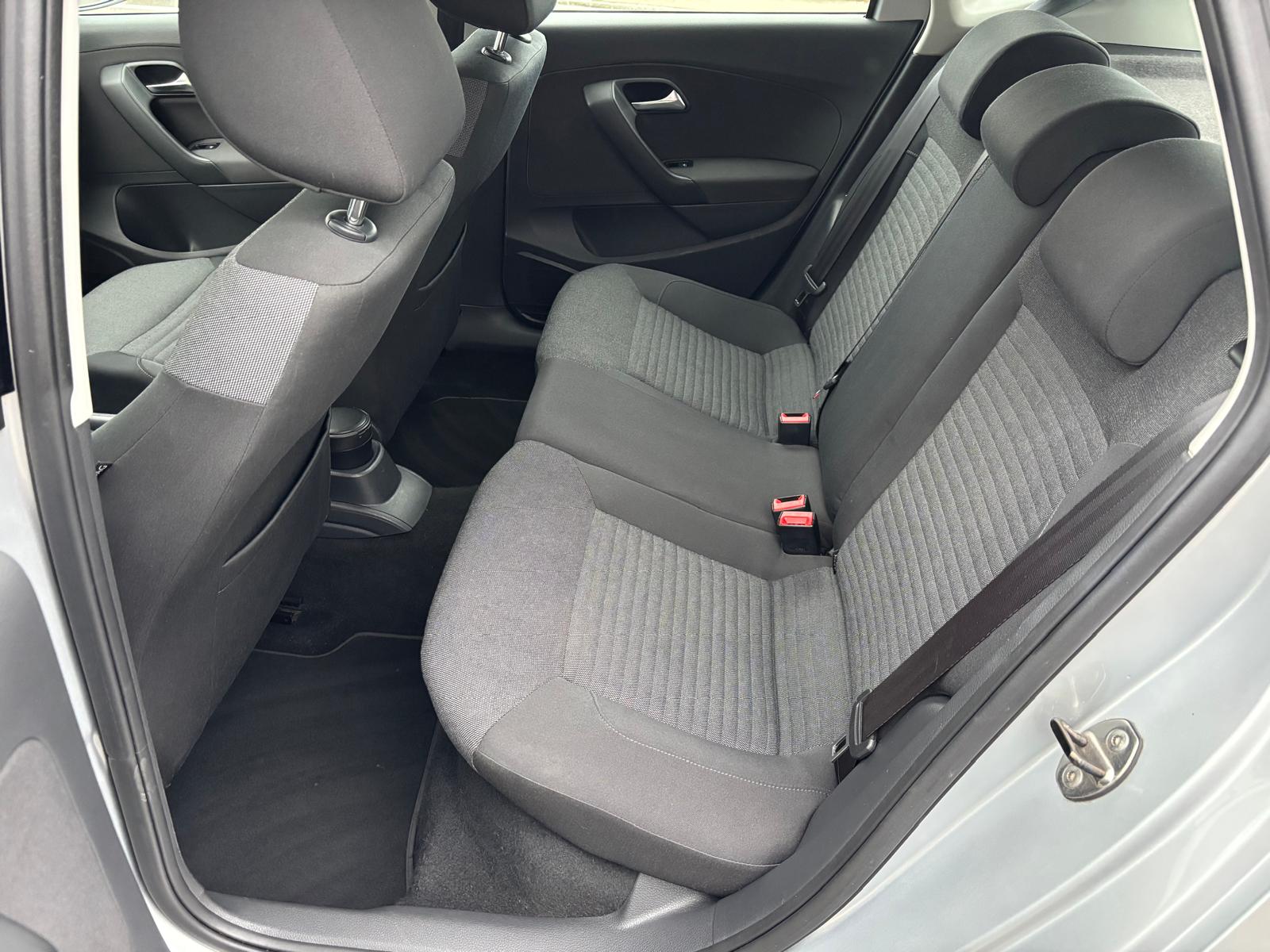 VW Polo 1.2 TSI Comfortline-image-11