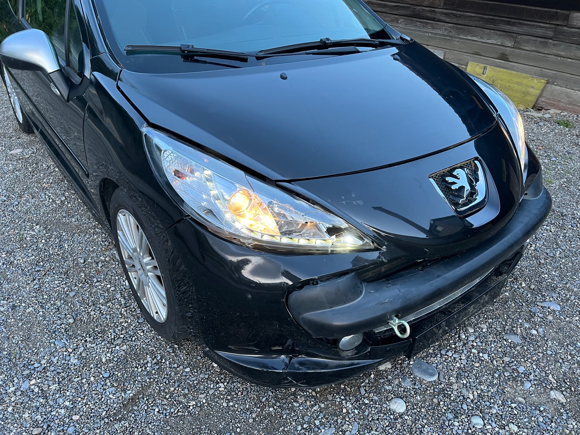 PEUGEOT 207 1.6 16V Turbo GTi-image-6